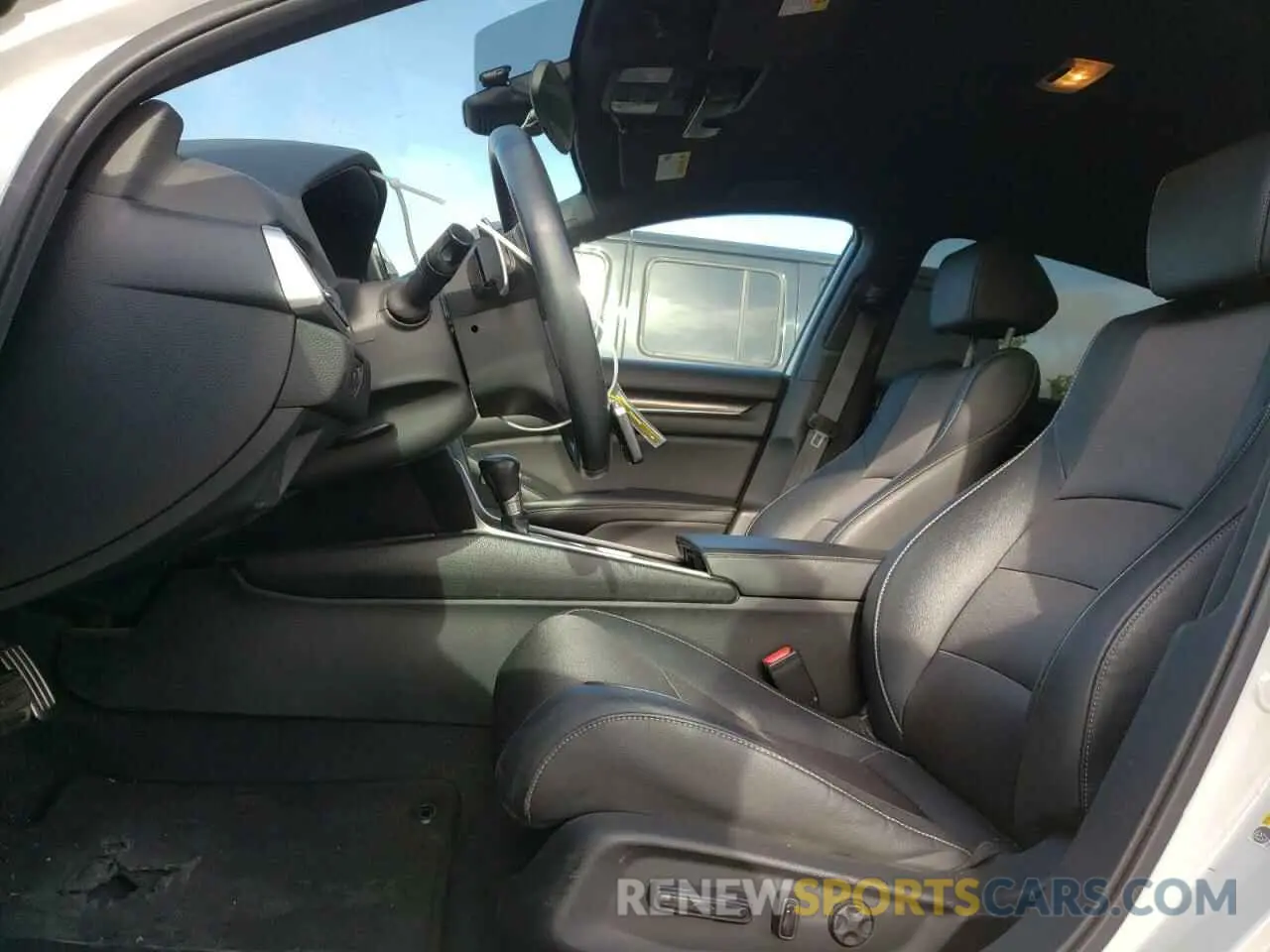 7 Фотография поврежденного автомобиля 1HGCV1F30KA134074 HONDA ACCORD 2019