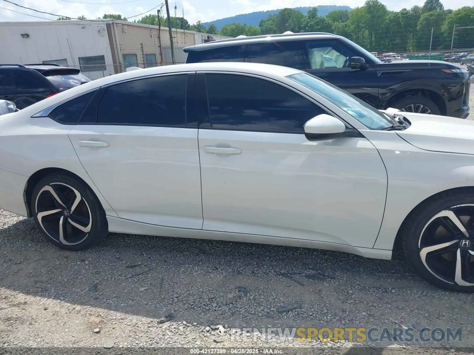13 Фотография поврежденного автомобиля 1HGCV1F30KA139355 HONDA ACCORD 2019