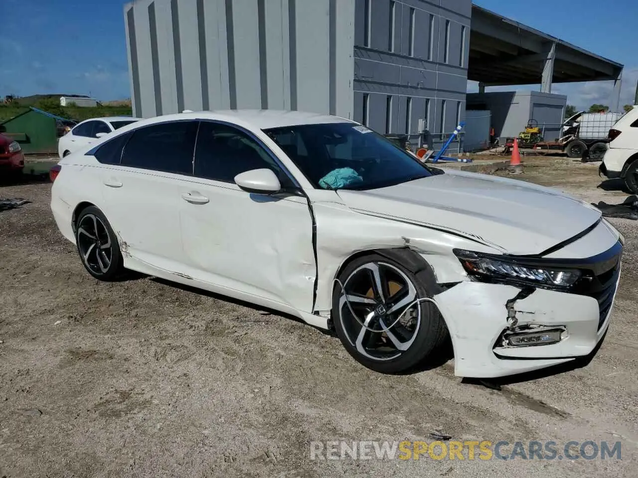 4 Фотография поврежденного автомобиля 1HGCV1F30KA162053 HONDA ACCORD 2019
