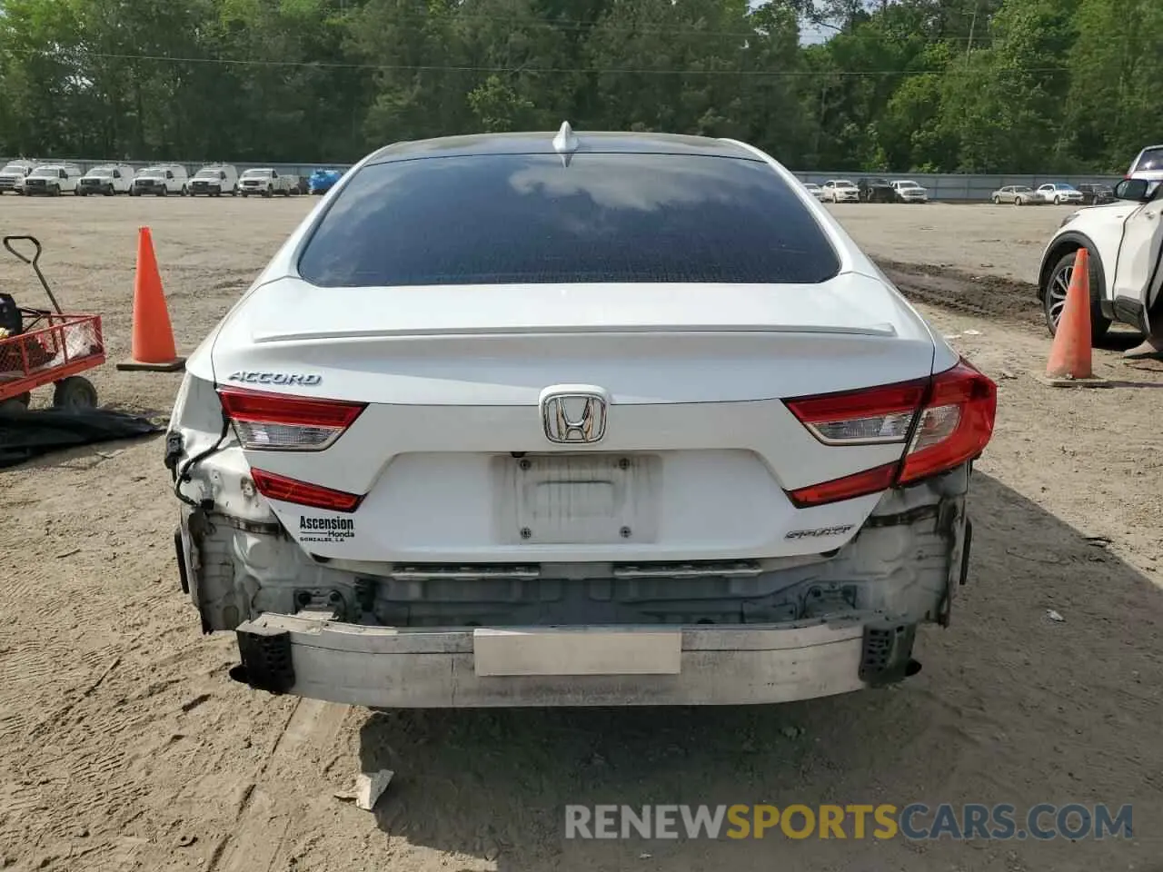 6 Photograph of a damaged car 1HGCV1F30KA173425 HONDA ACCORD 2019