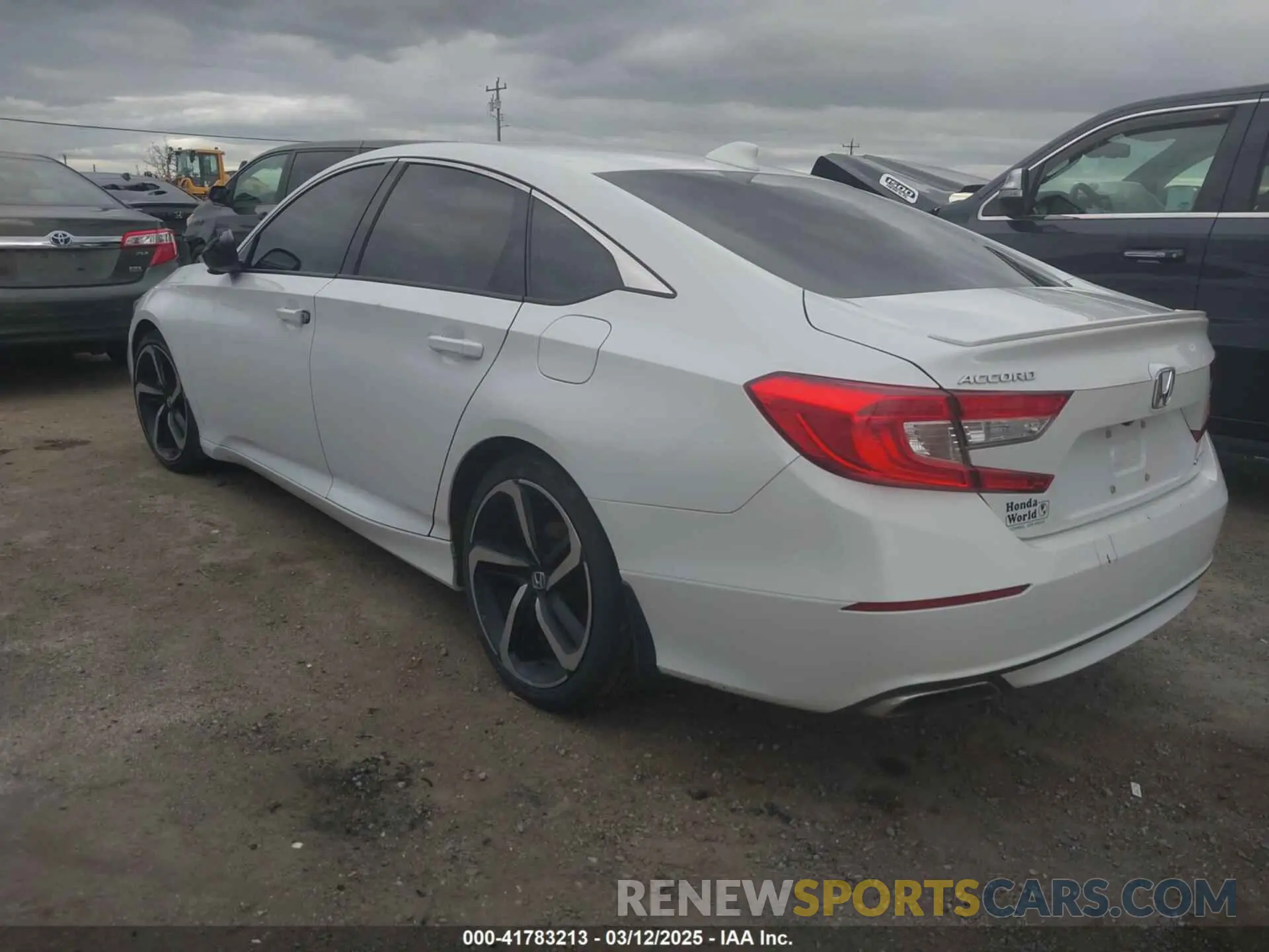3 Photograph of a damaged car 1HGCV1F31KA032511 HONDA ACCORD 2019