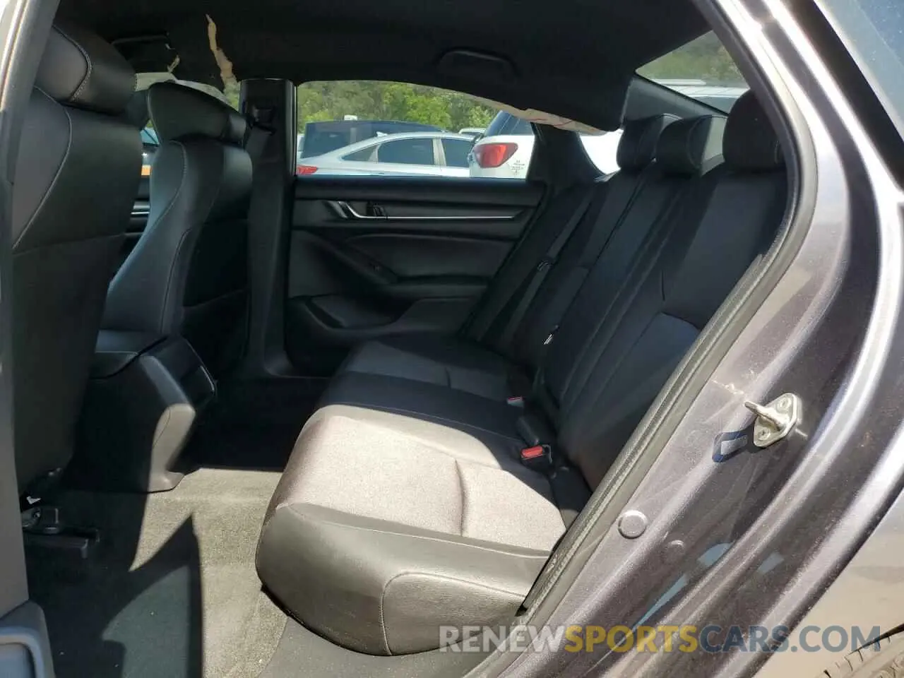 11 Photograph of a damaged car 1HGCV1F31KA080588 HONDA ACCORD 2019