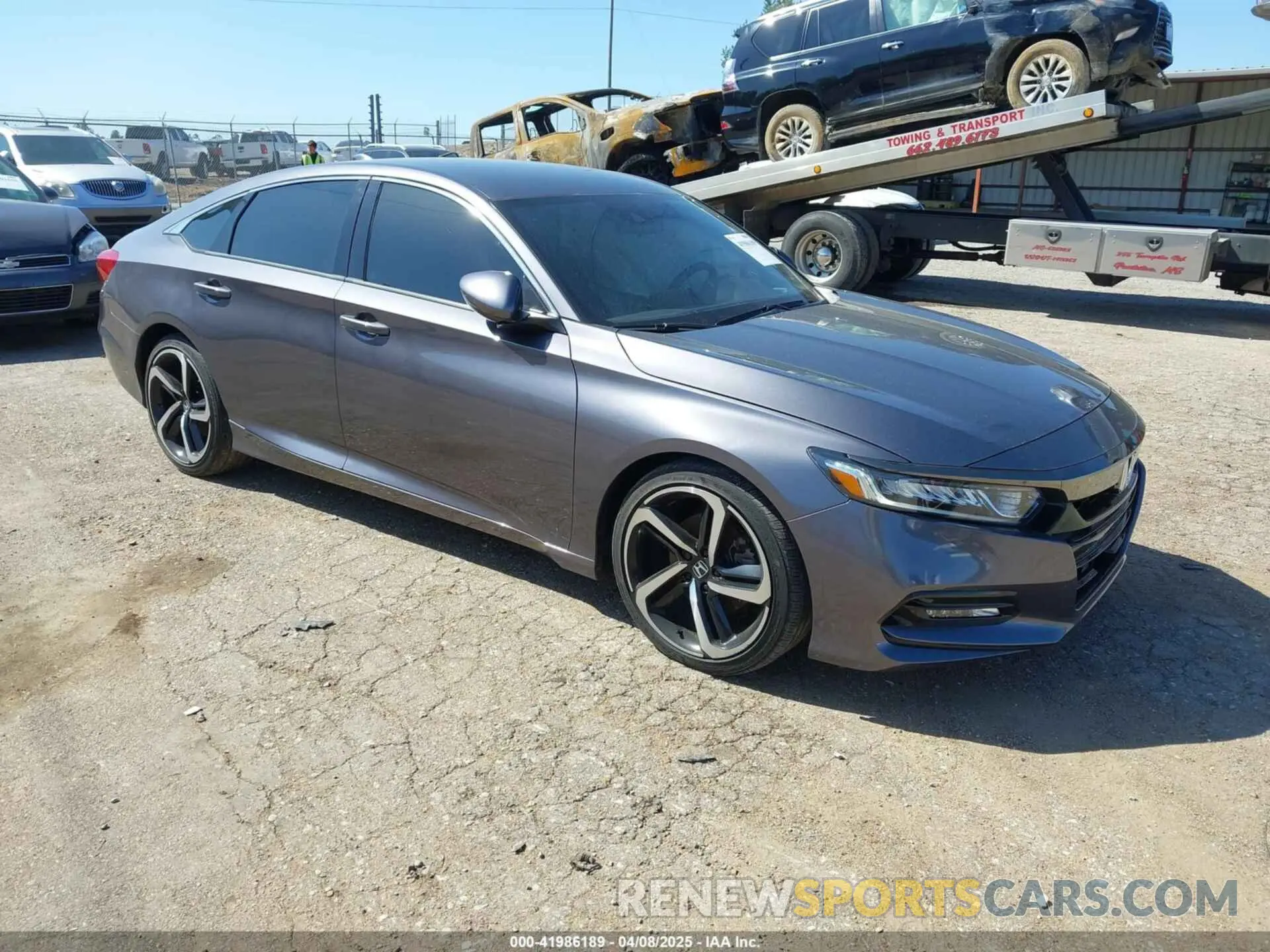 1 Фотография поврежденного автомобиля 1HGCV1F31KA082048 HONDA ACCORD 2019