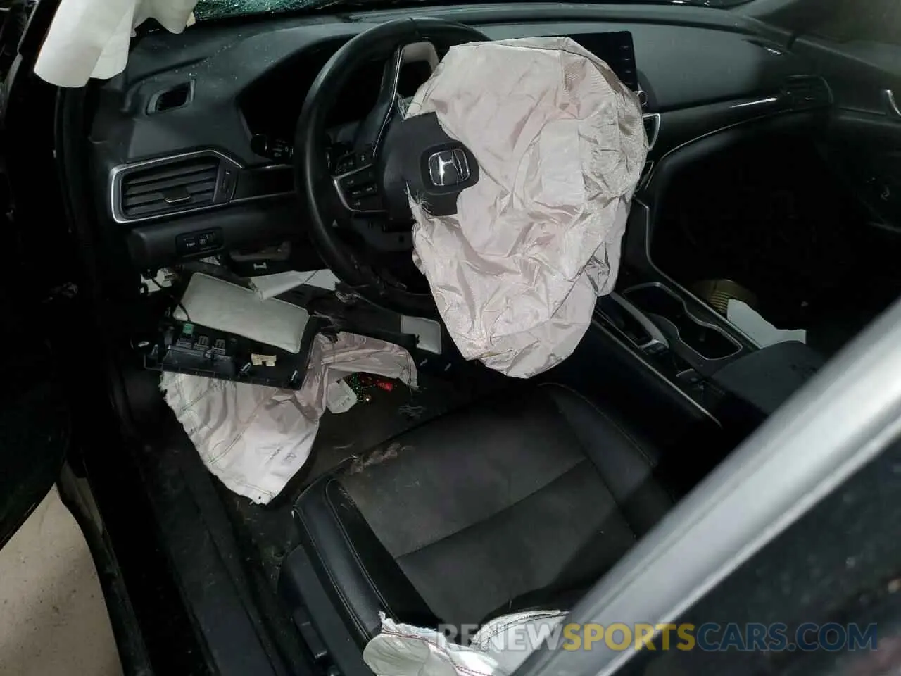 8 Photograph of a damaged car 1HGCV1F31KA126212 HONDA ACCORD 2019