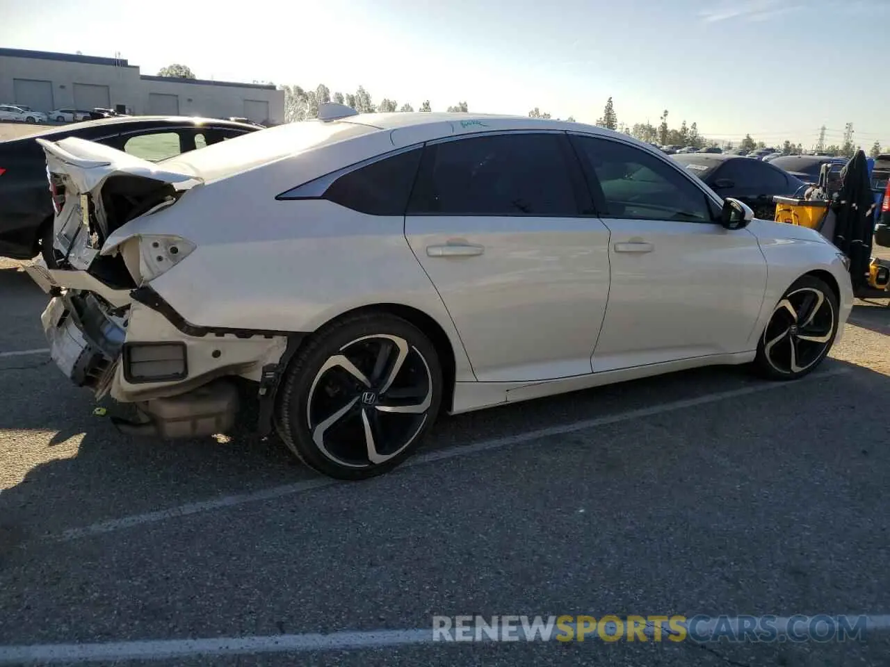 3 Фотография поврежденного автомобиля 1HGCV1F31KA126517 HONDA ACCORD 2019