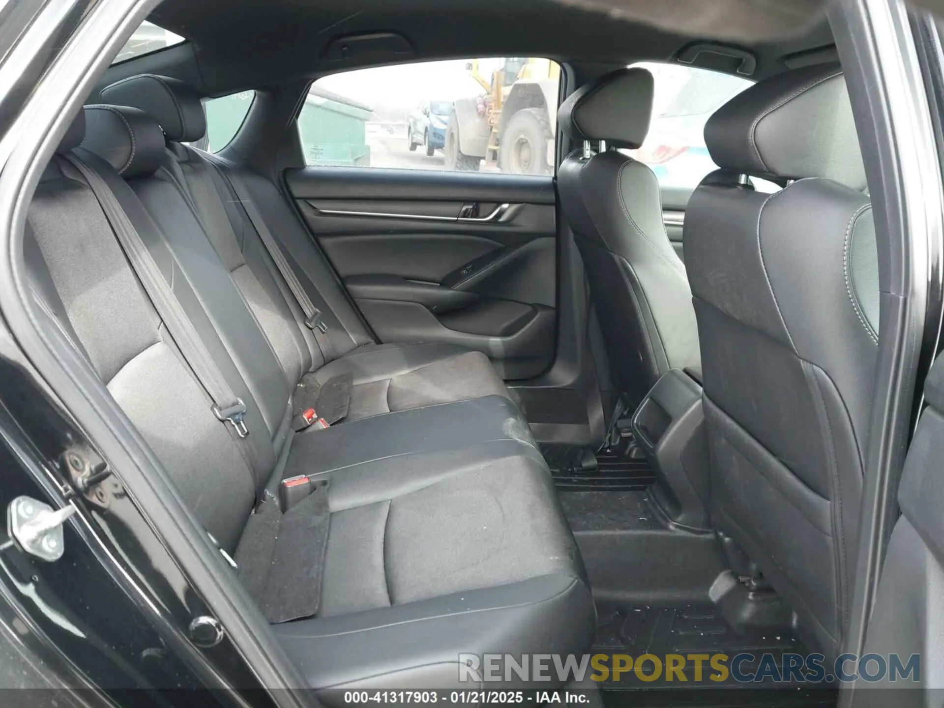 8 Фотография поврежденного автомобиля 1HGCV1F31KA147237 HONDA ACCORD 2019