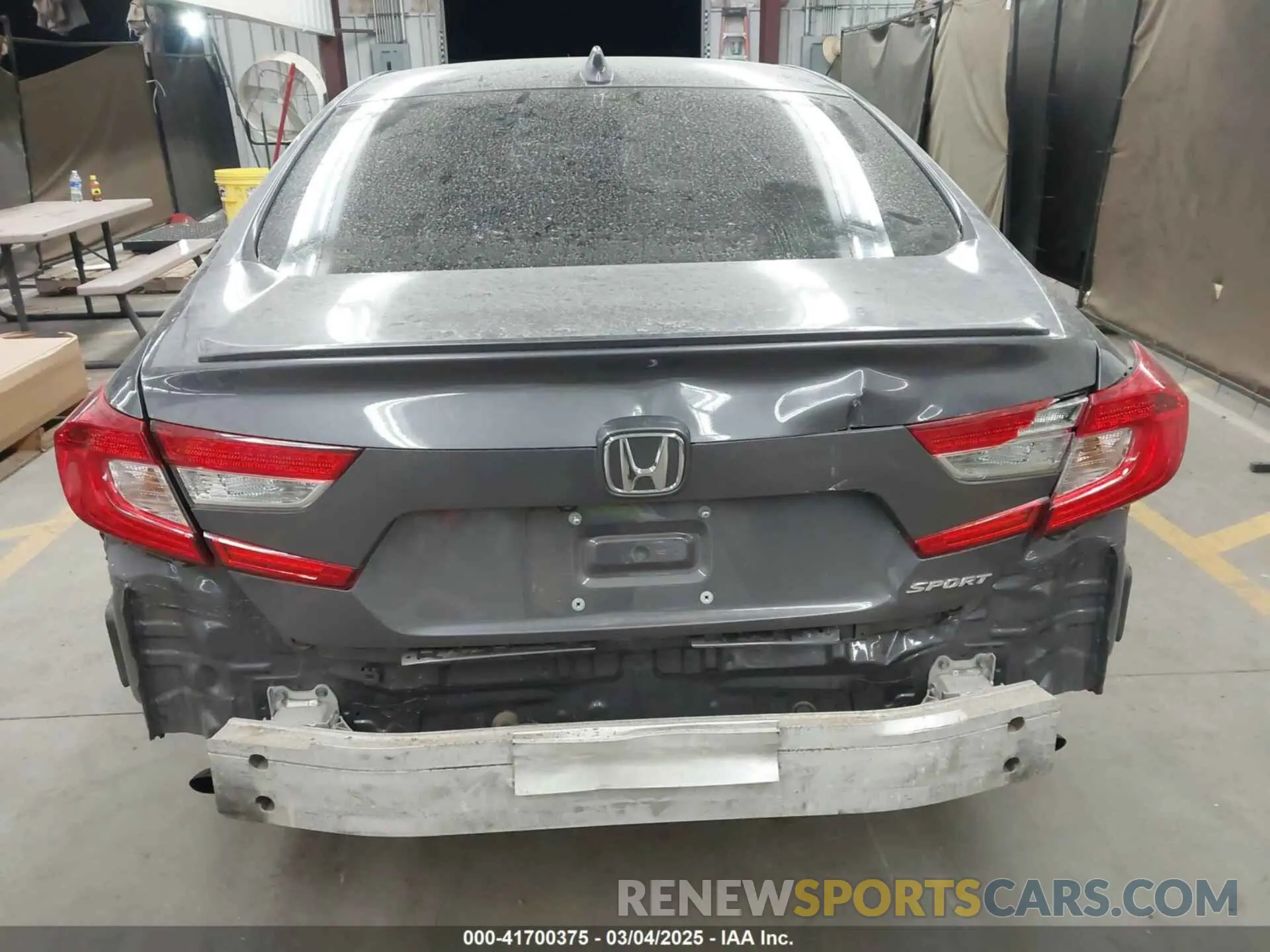 17 Фотография поврежденного автомобиля 1HGCV1F32KA010405 HONDA ACCORD 2019