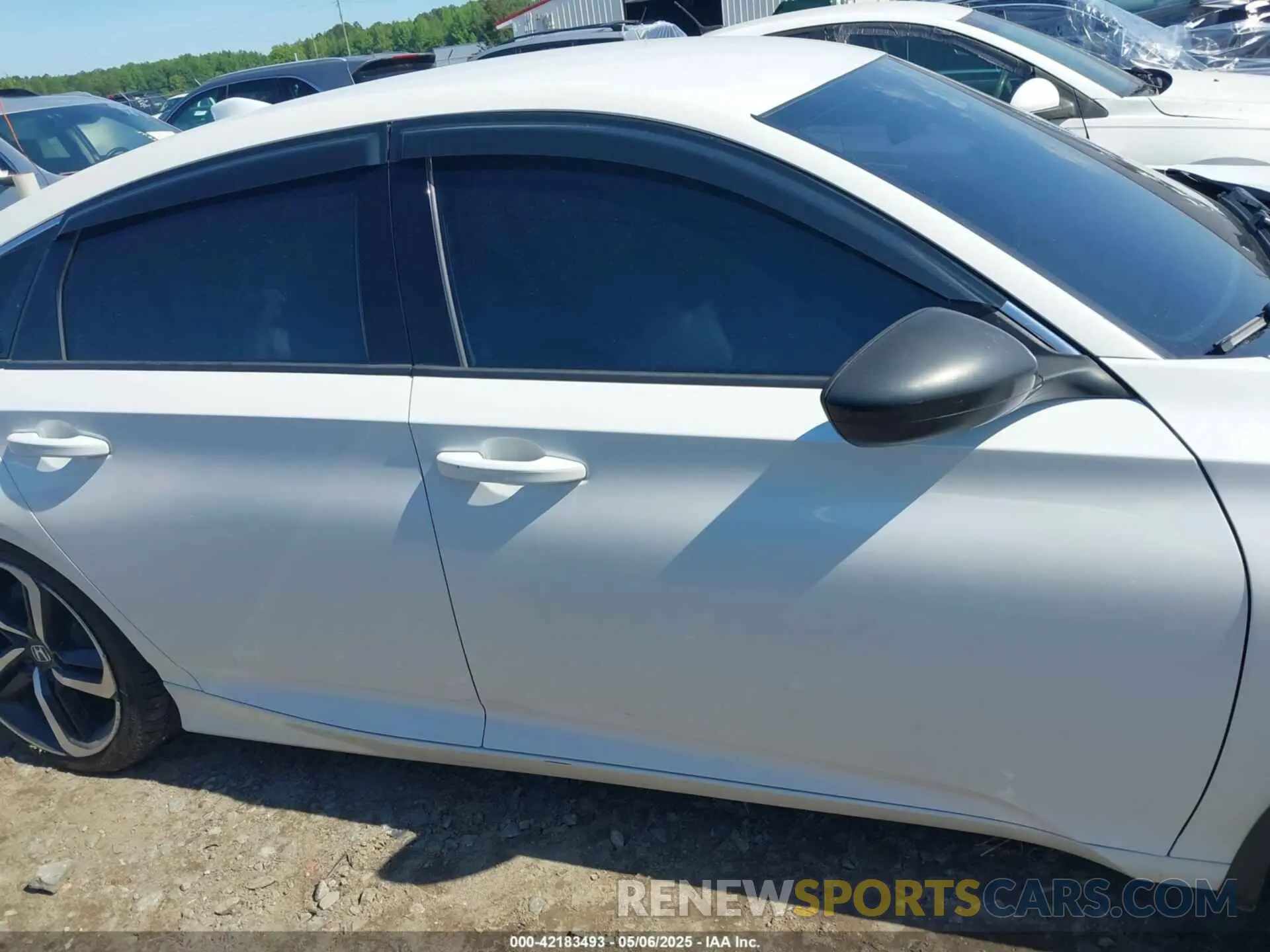 13 Photograph of a damaged car 1HGCV1F32KA031268 HONDA ACCORD 2019