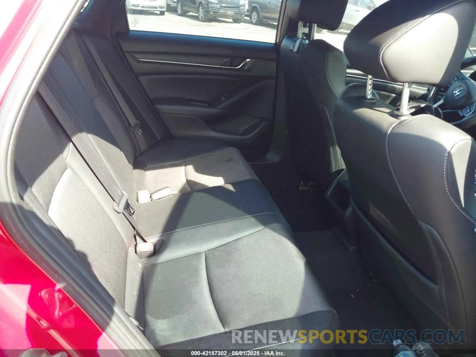 8 Photograph of a damaged car 1HGCV1F32KA034557 HONDA ACCORD 2019