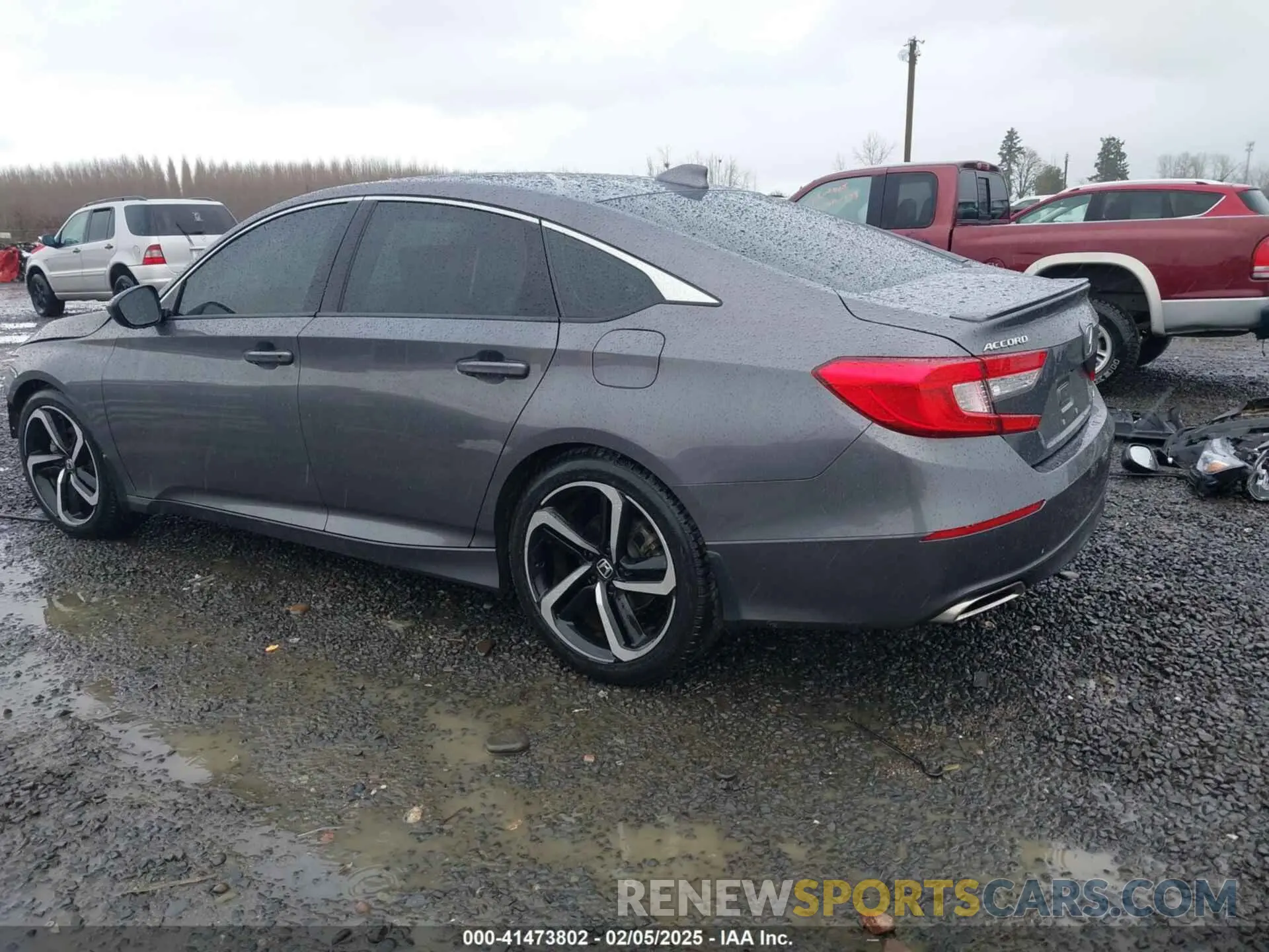 3 Фотография поврежденного автомобиля 1HGCV1F32KA069969 HONDA ACCORD 2019