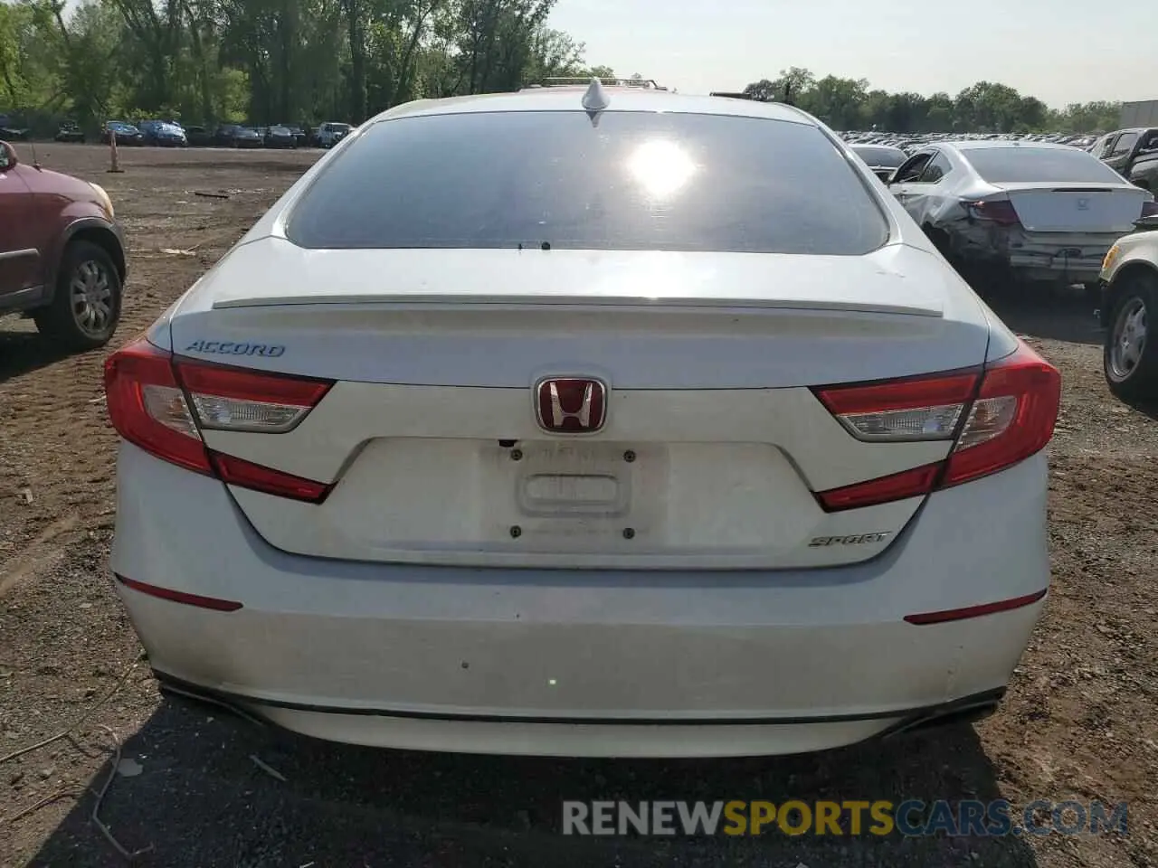 6 Фотография поврежденного автомобиля 1HGCV1F32KA142807 HONDA ACCORD 2019