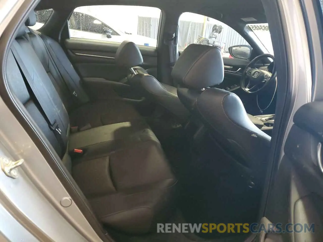 10 Фотография поврежденного автомобиля 1HGCV1F32KA172843 HONDA ACCORD 2019