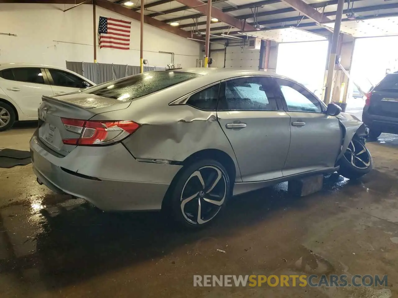 3 Фотография поврежденного автомобиля 1HGCV1F32KA172843 HONDA ACCORD 2019
