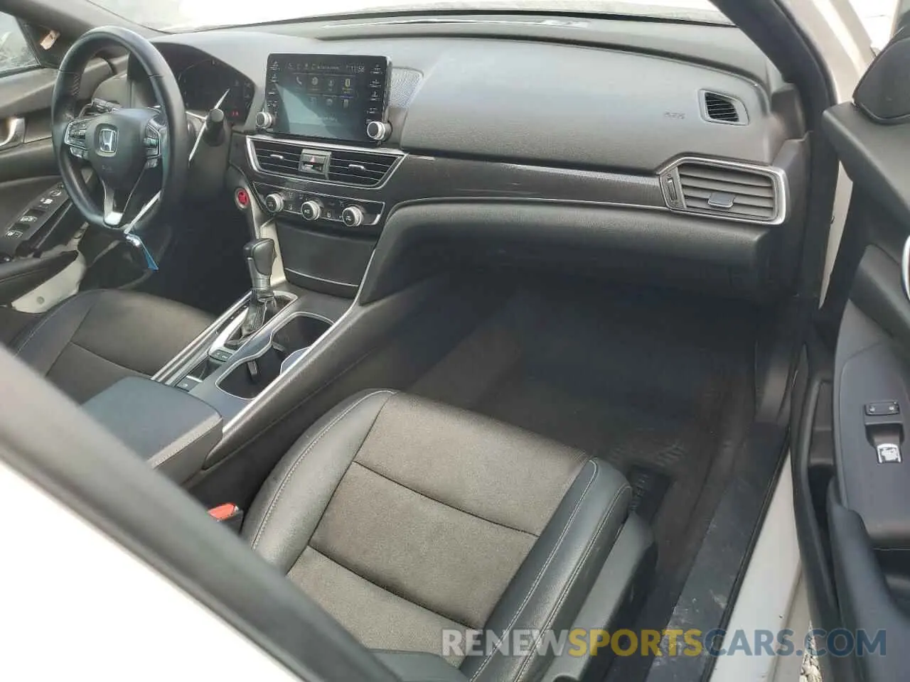 8 Фотография поврежденного автомобиля 1HGCV1F33KA005746 HONDA ACCORD 2019