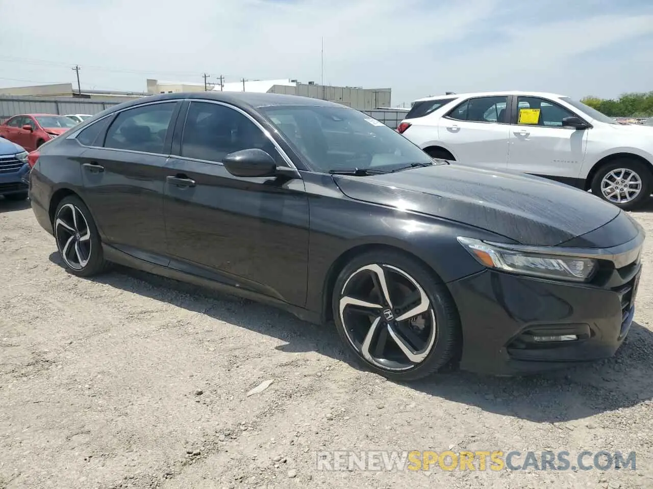 4 Фотография поврежденного автомобиля 1HGCV1F33KA073027 HONDA ACCORD 2019