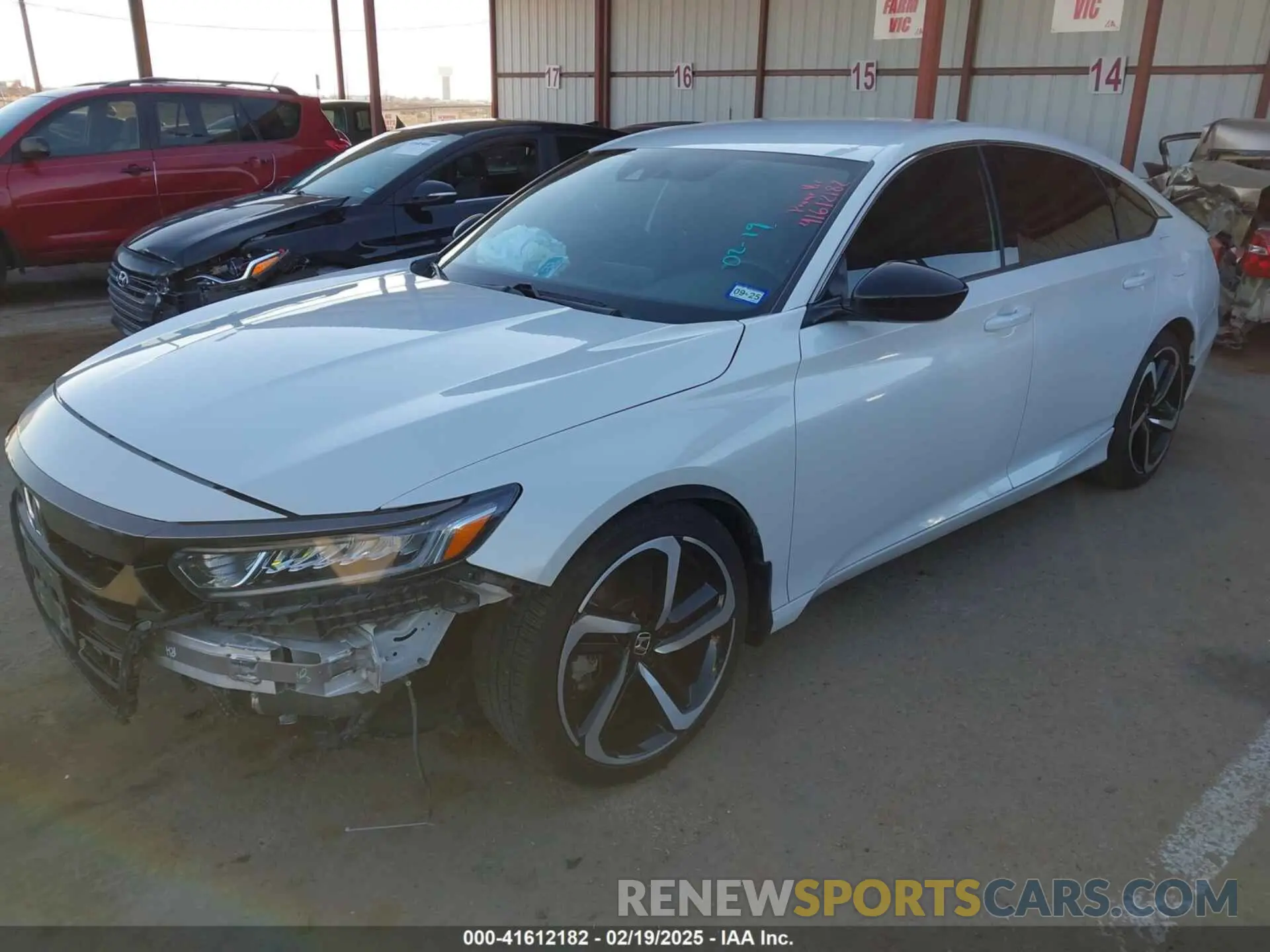 2 Фотография поврежденного автомобиля 1HGCV1F33KA086621 HONDA ACCORD 2019