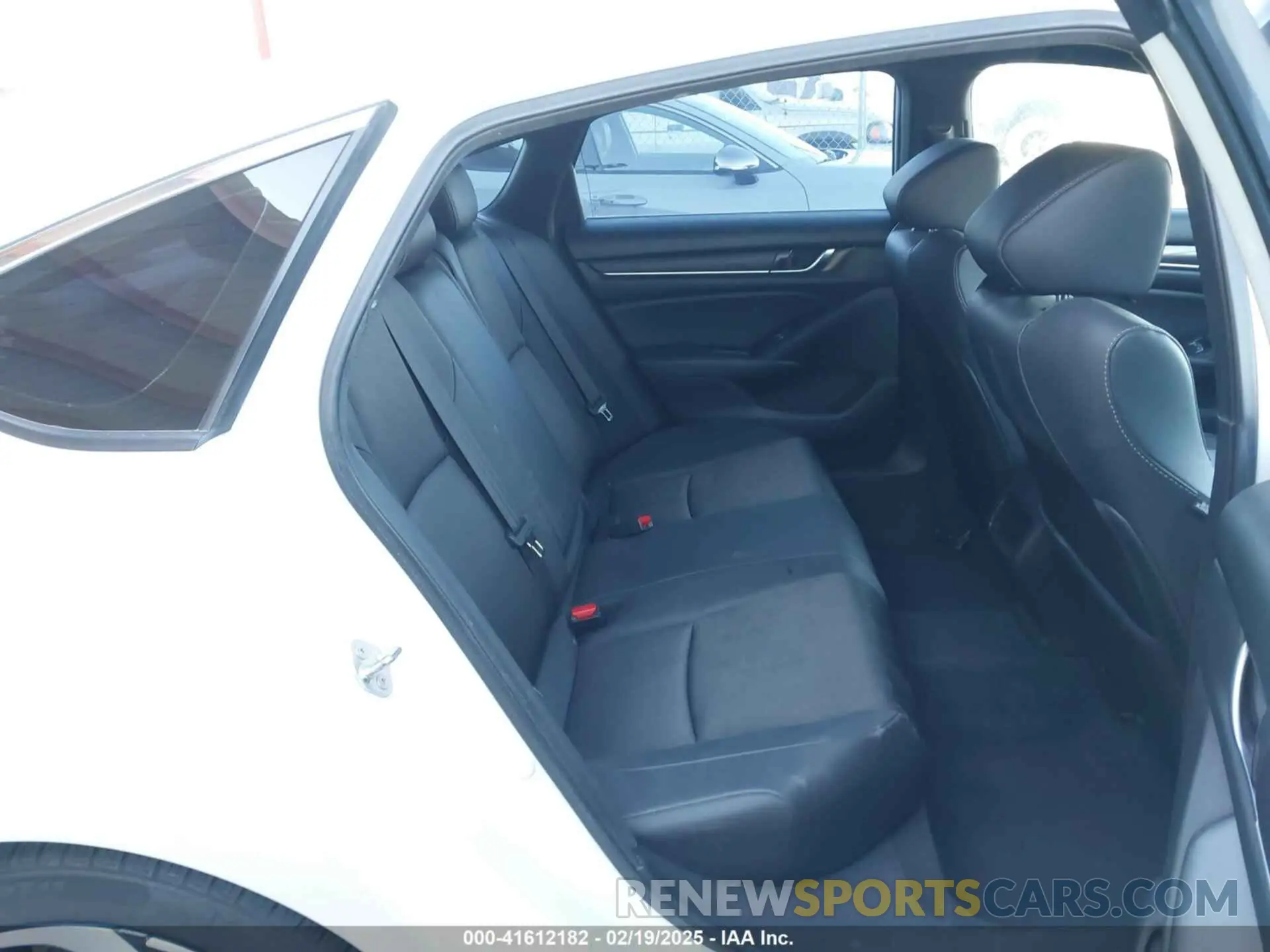 8 Фотография поврежденного автомобиля 1HGCV1F33KA086621 HONDA ACCORD 2019