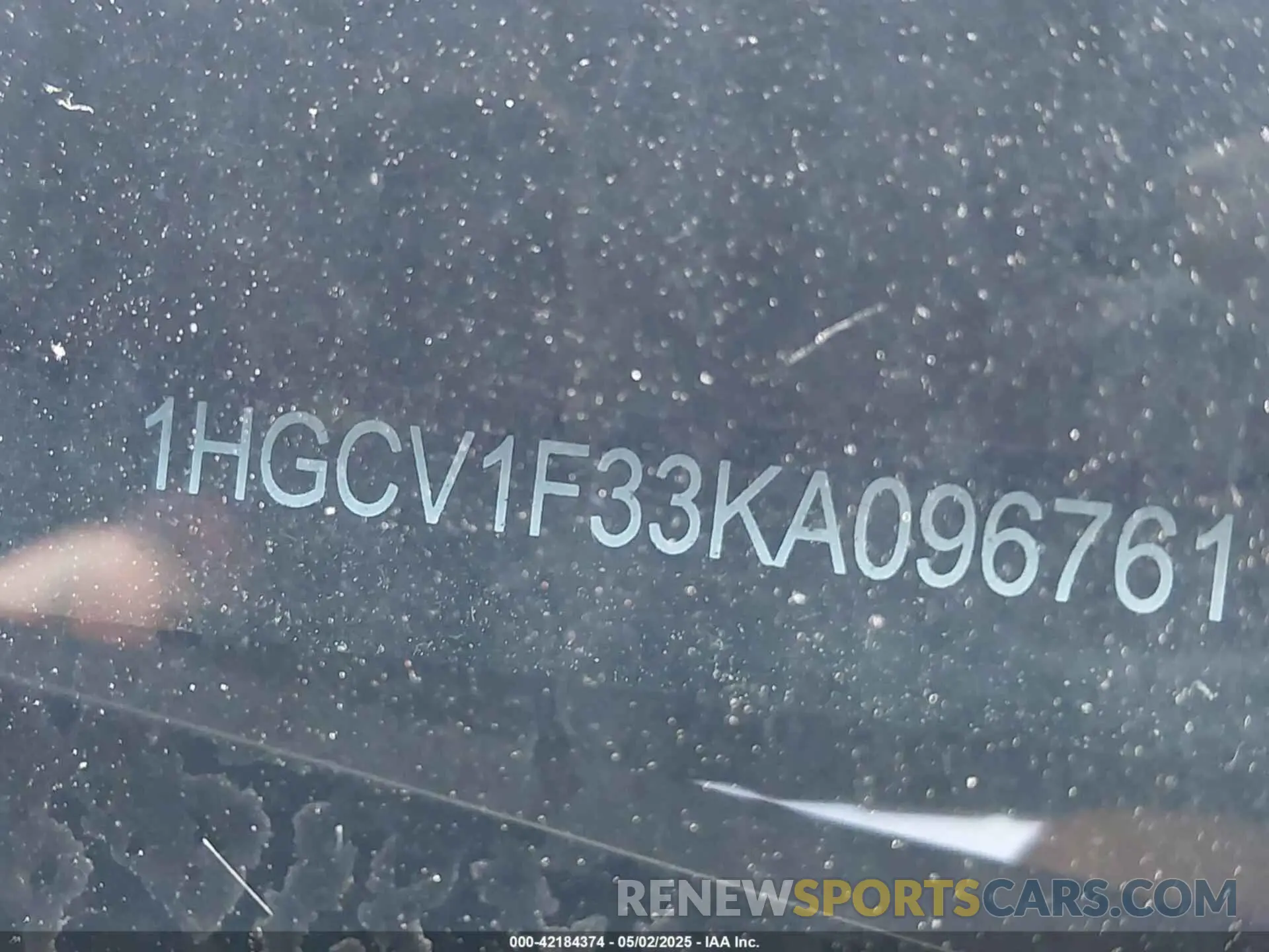 17 Photograph of a damaged car 1HGCV1F33KA096761 HONDA ACCORD 2019