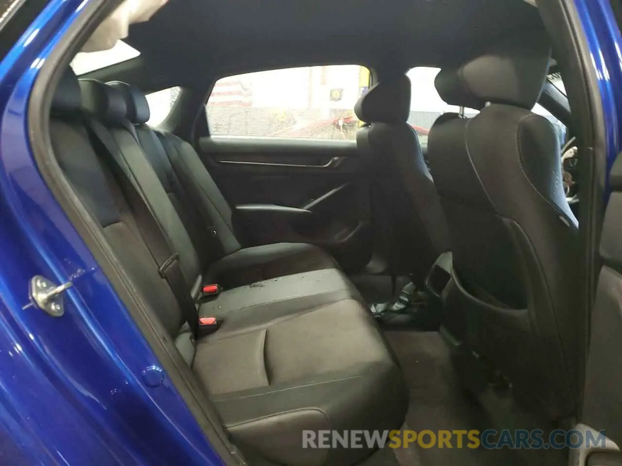 10 Photograph of a damaged car 1HGCV1F33KA170356 HONDA ACCORD 2019