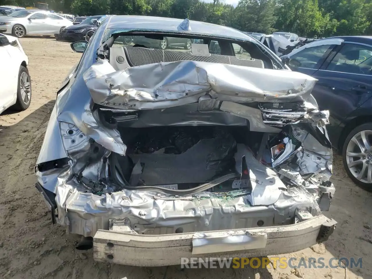 6 Photograph of a damaged car 1HGCV1F34KA007067 HONDA ACCORD 2019