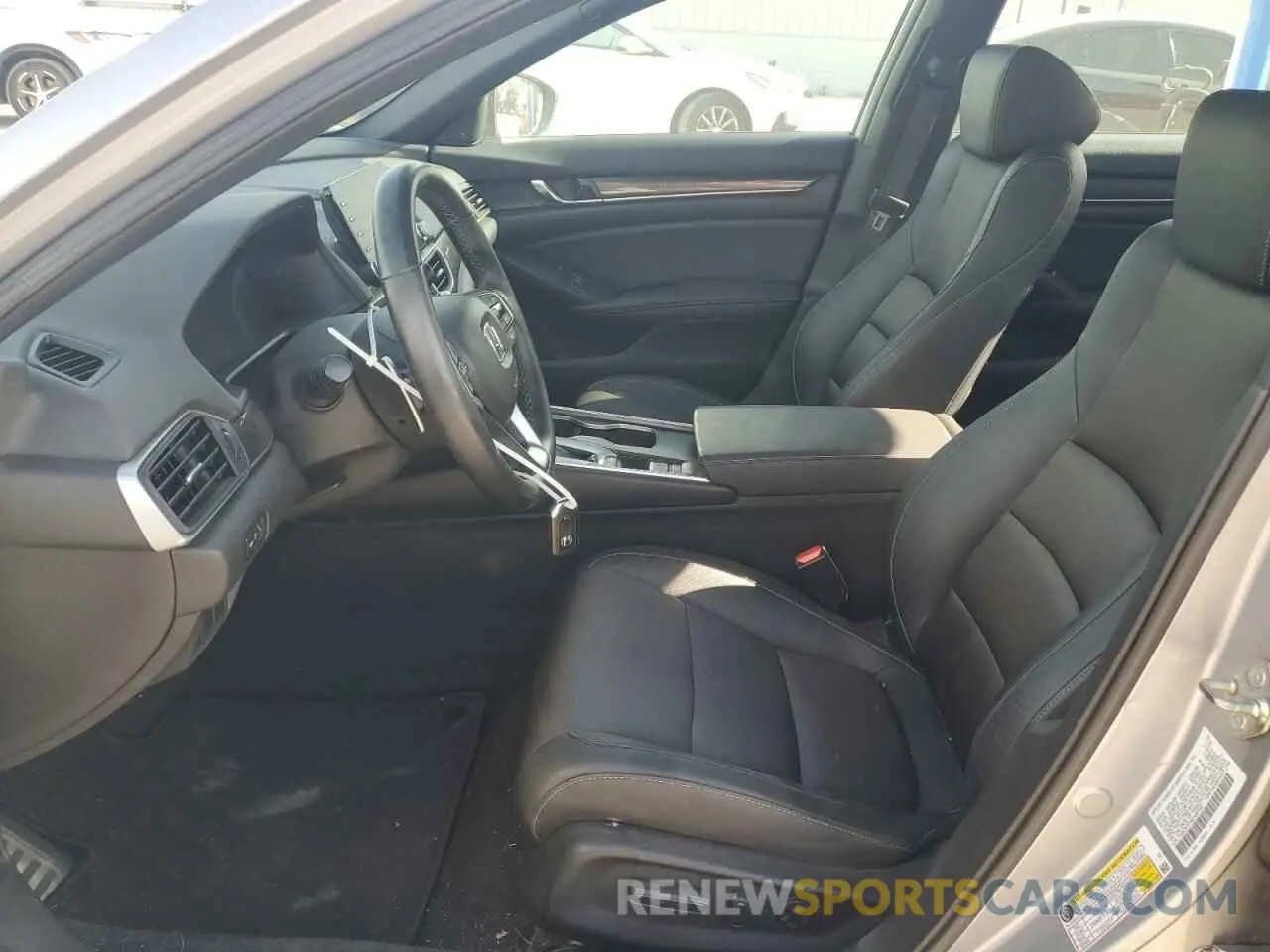 7 Photograph of a damaged car 1HGCV1F34KA007067 HONDA ACCORD 2019