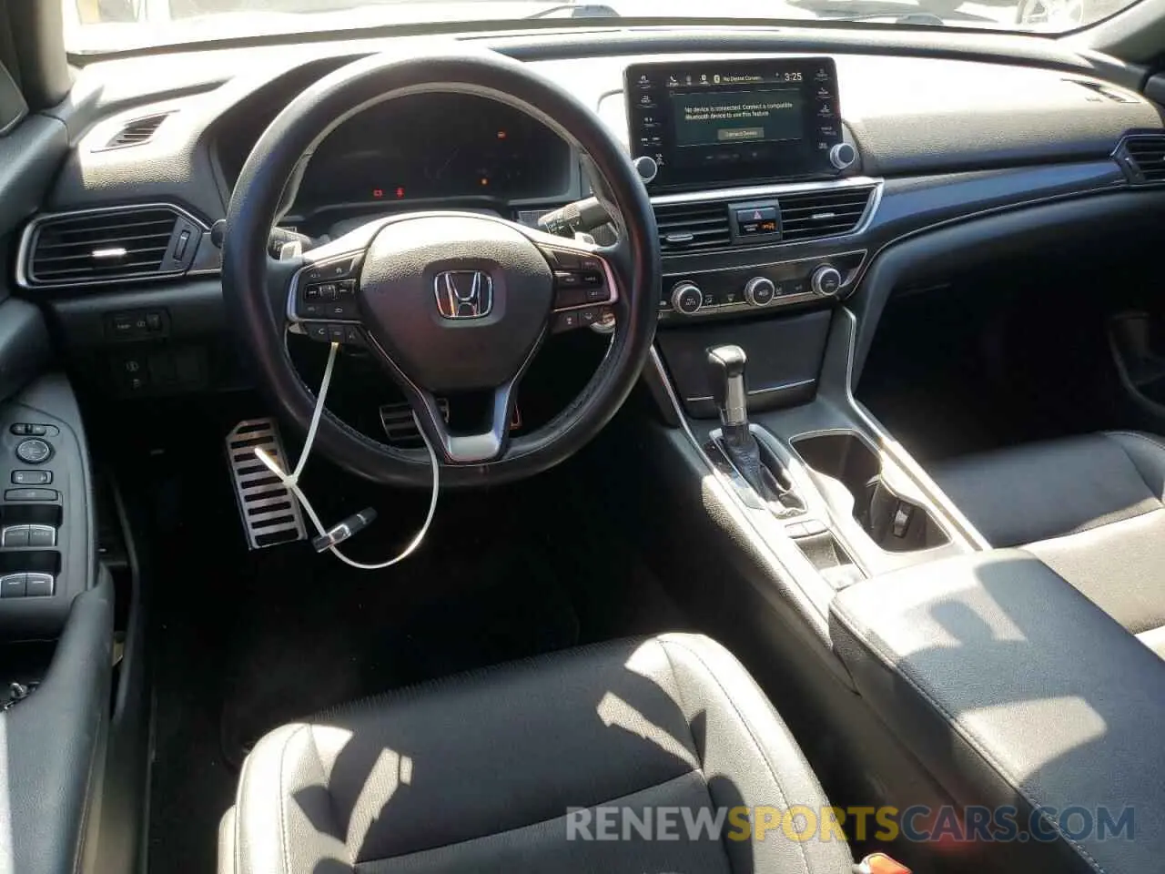 8 Photograph of a damaged car 1HGCV1F34KA033619 HONDA ACCORD 2019