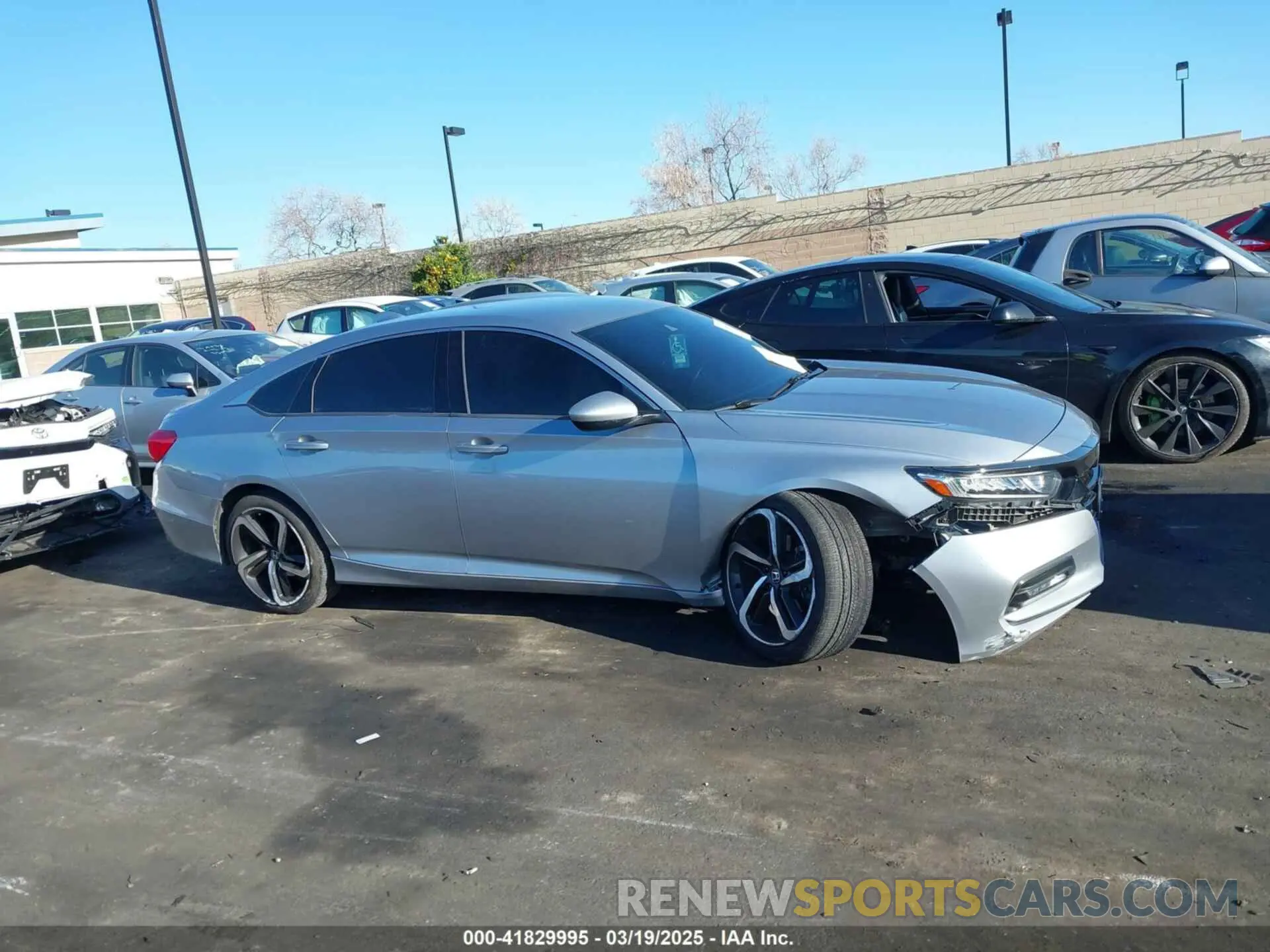 14 Фотография поврежденного автомобиля 1HGCV1F34KA051781 HONDA ACCORD 2019
