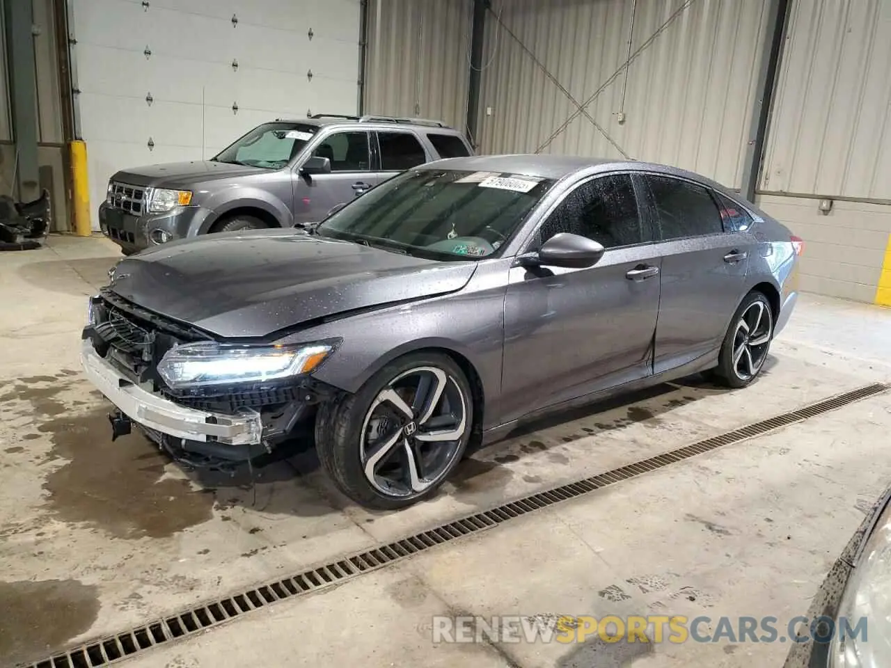 1 Фотография поврежденного автомобиля 1HGCV1F34KA084151 HONDA ACCORD 2019