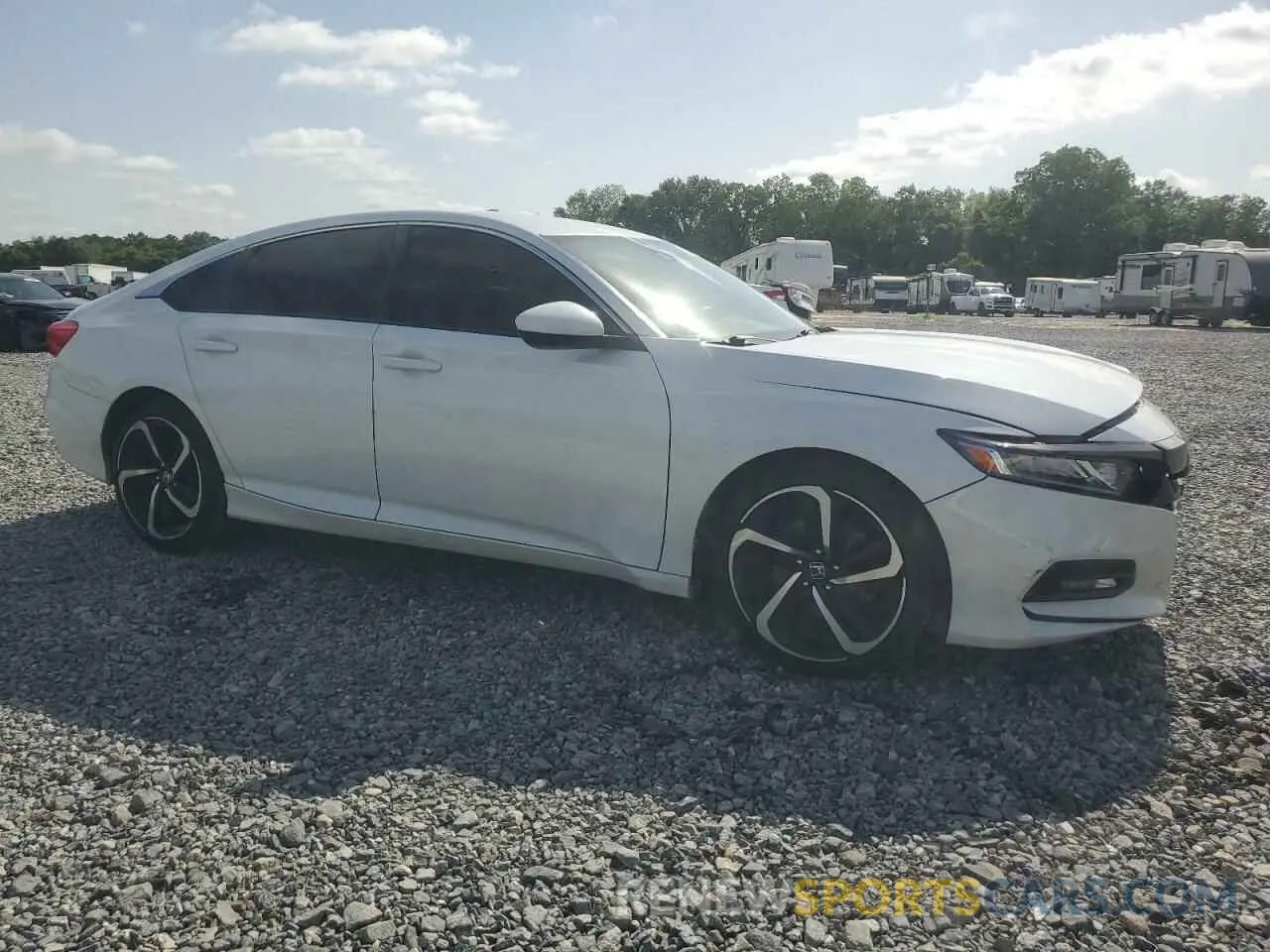 4 Photograph of a damaged car 1HGCV1F35KA032463 HONDA ACCORD 2019