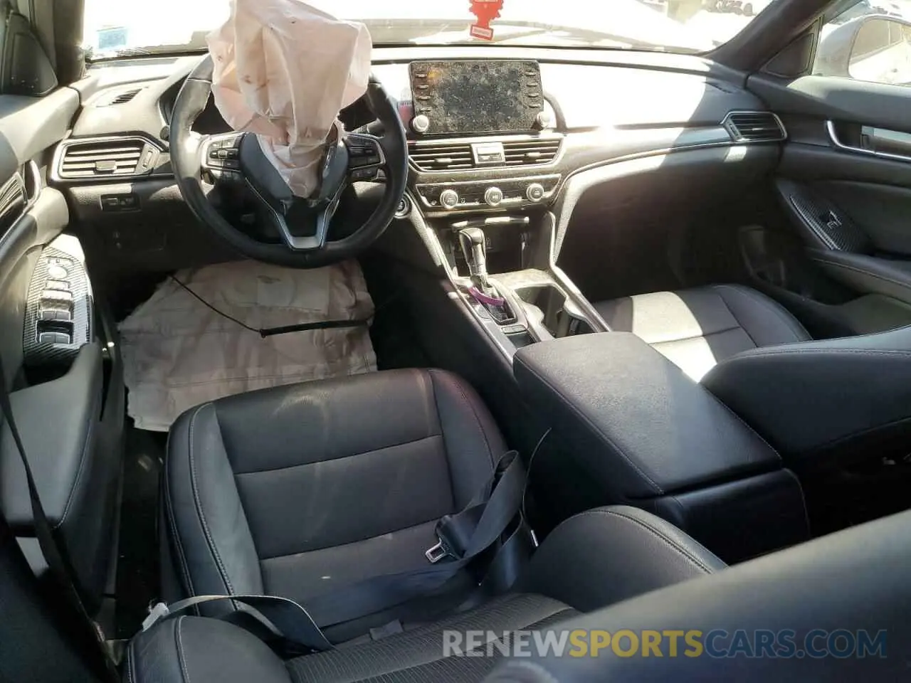 8 Photograph of a damaged car 1HGCV1F35KA070548 HONDA ACCORD 2019