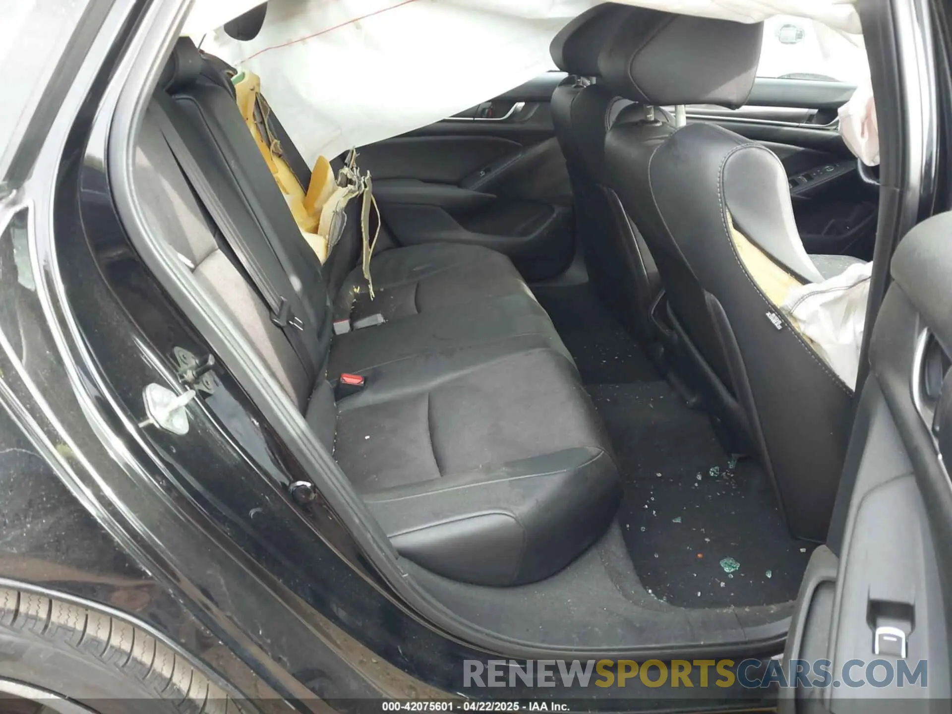 8 Фотография поврежденного автомобиля 1HGCV1F35KA115665 HONDA ACCORD 2019