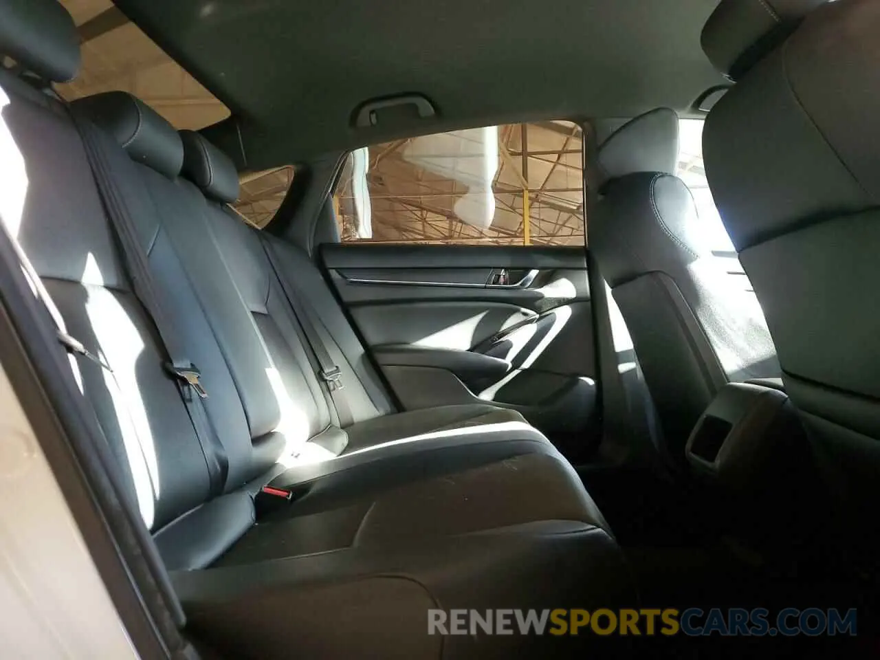 10 Фотография поврежденного автомобиля 1HGCV1F35KA142574 HONDA ACCORD 2019