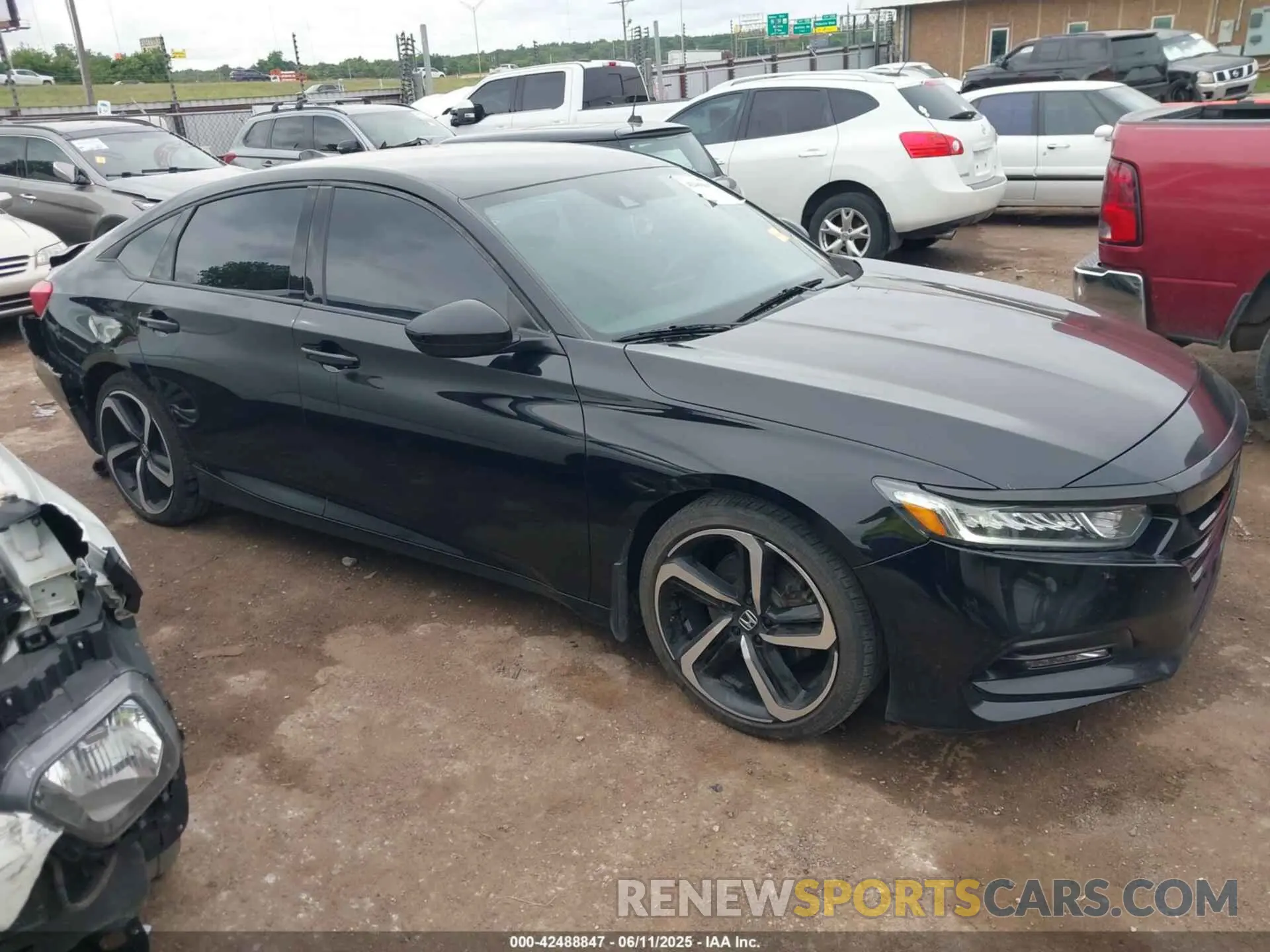 1 Фотография поврежденного автомобиля 1HGCV1F36KA004414 HONDA ACCORD 2019