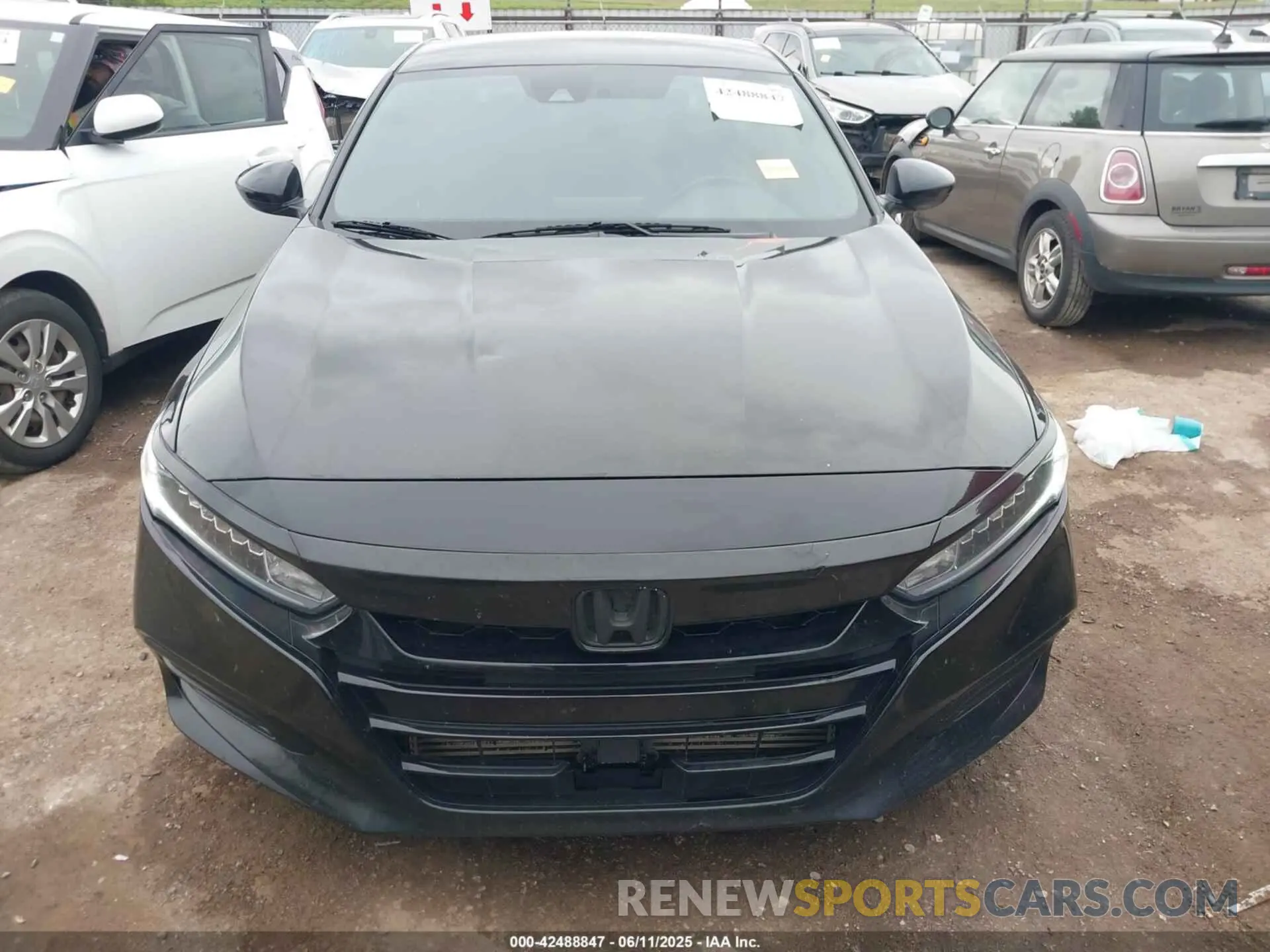 12 Фотография поврежденного автомобиля 1HGCV1F36KA004414 HONDA ACCORD 2019