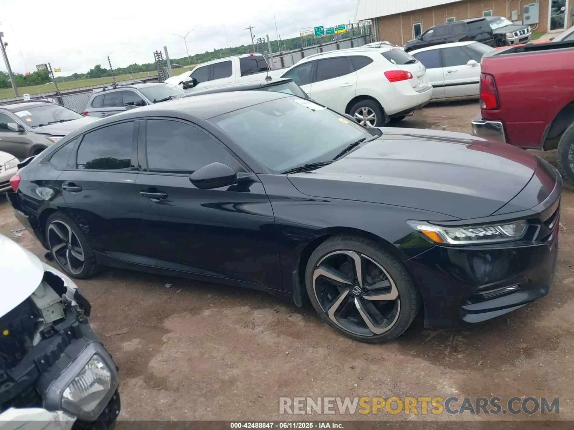 13 Фотография поврежденного автомобиля 1HGCV1F36KA004414 HONDA ACCORD 2019