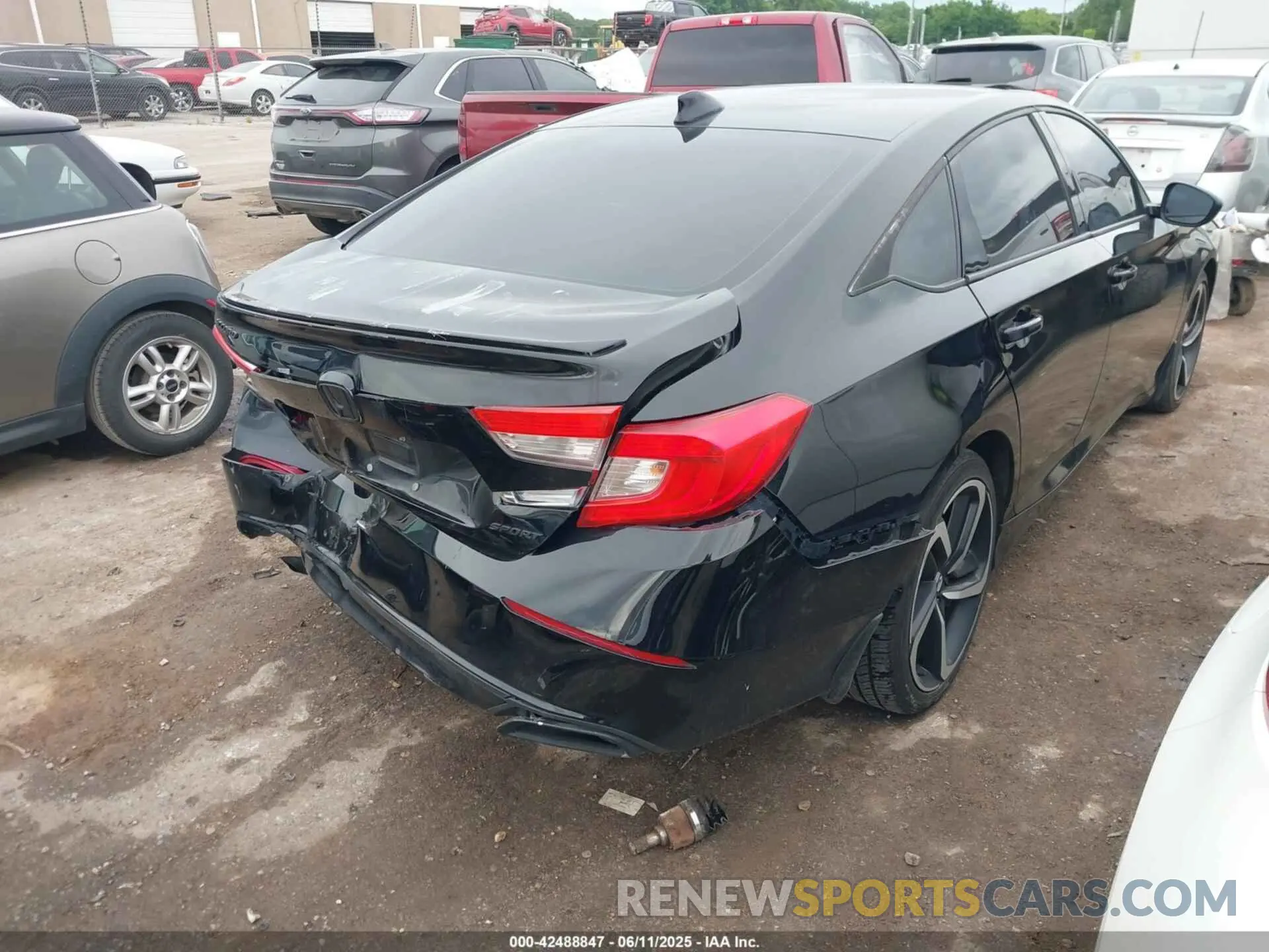 4 Фотография поврежденного автомобиля 1HGCV1F36KA004414 HONDA ACCORD 2019