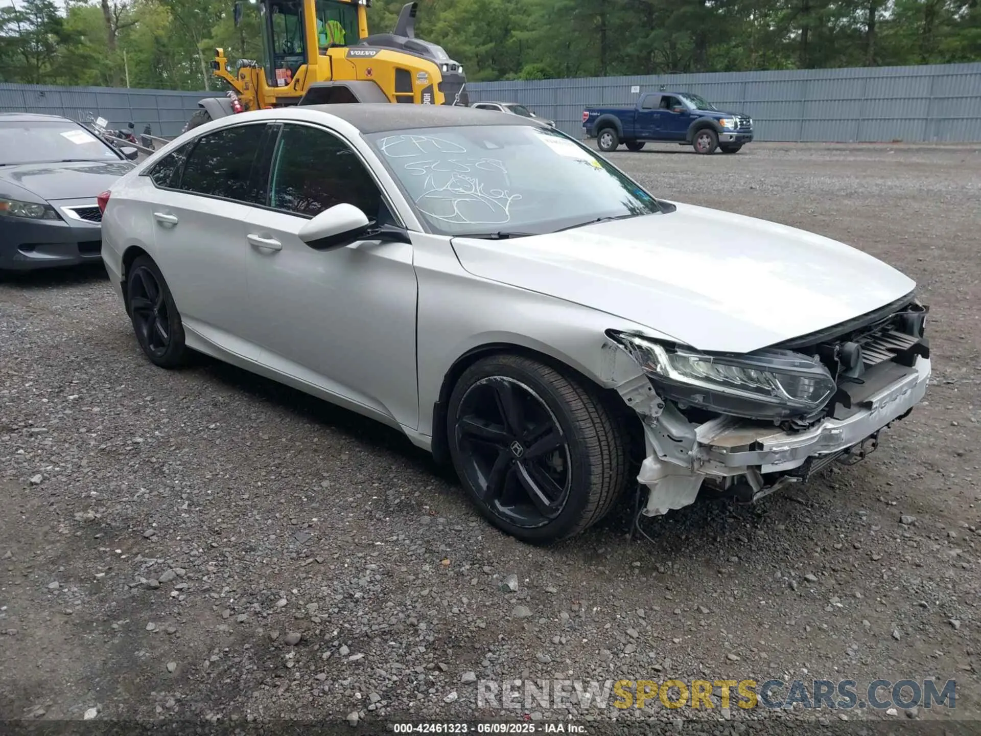 1 Photograph of a damaged car 1HGCV1F36KA026171 HONDA ACCORD 2019