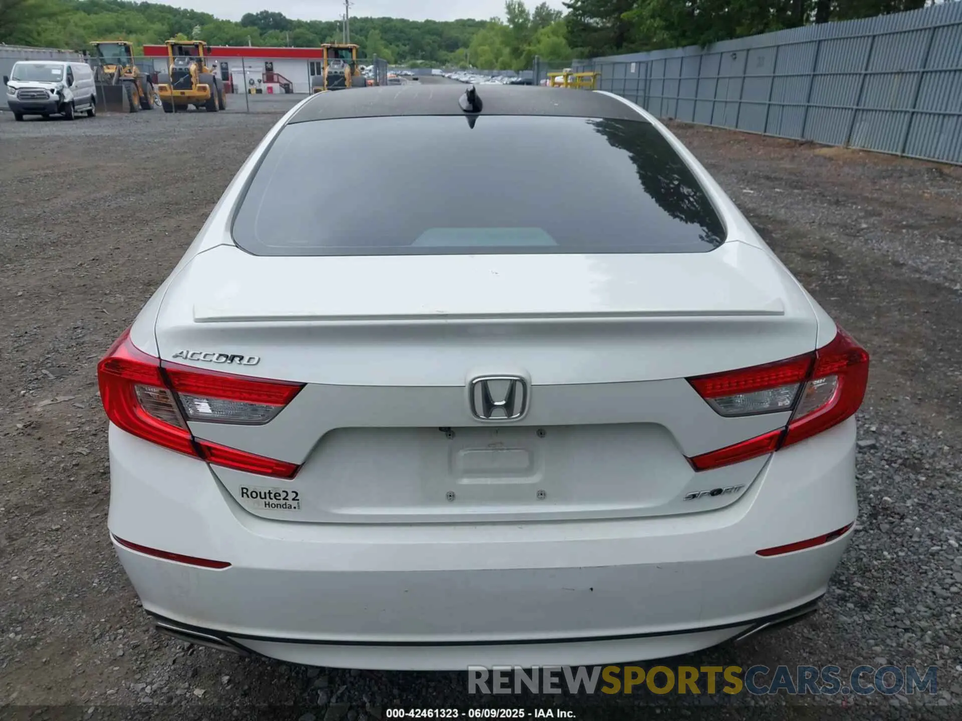 16 Photograph of a damaged car 1HGCV1F36KA026171 HONDA ACCORD 2019
