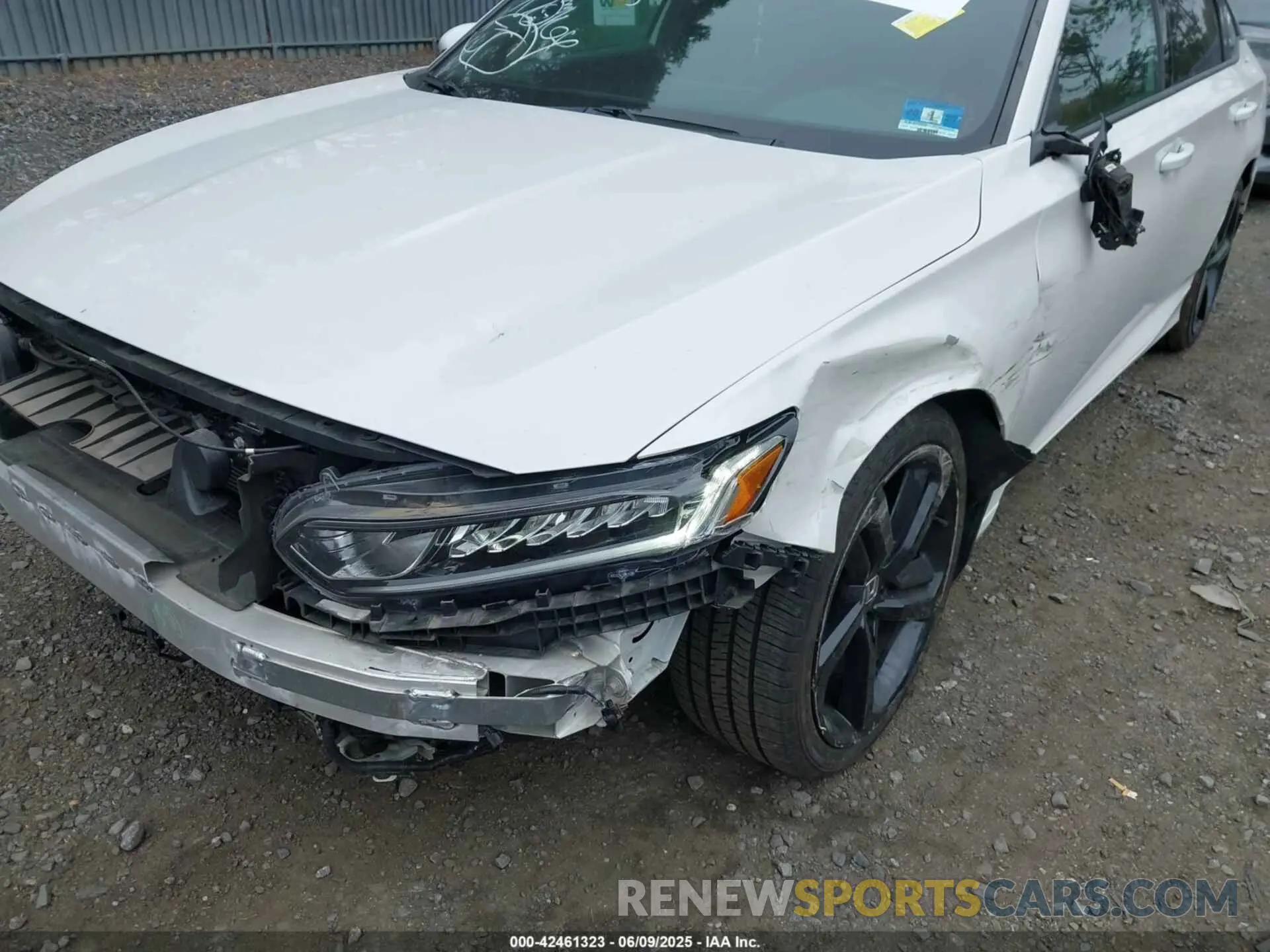 6 Photograph of a damaged car 1HGCV1F36KA026171 HONDA ACCORD 2019