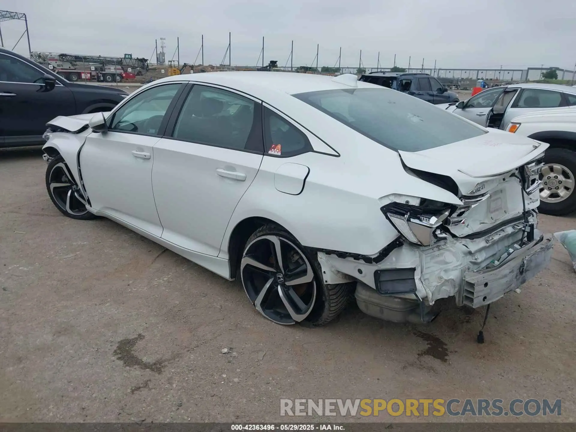 3 Photograph of a damaged car 1HGCV1F36KA035467 HONDA ACCORD 2019