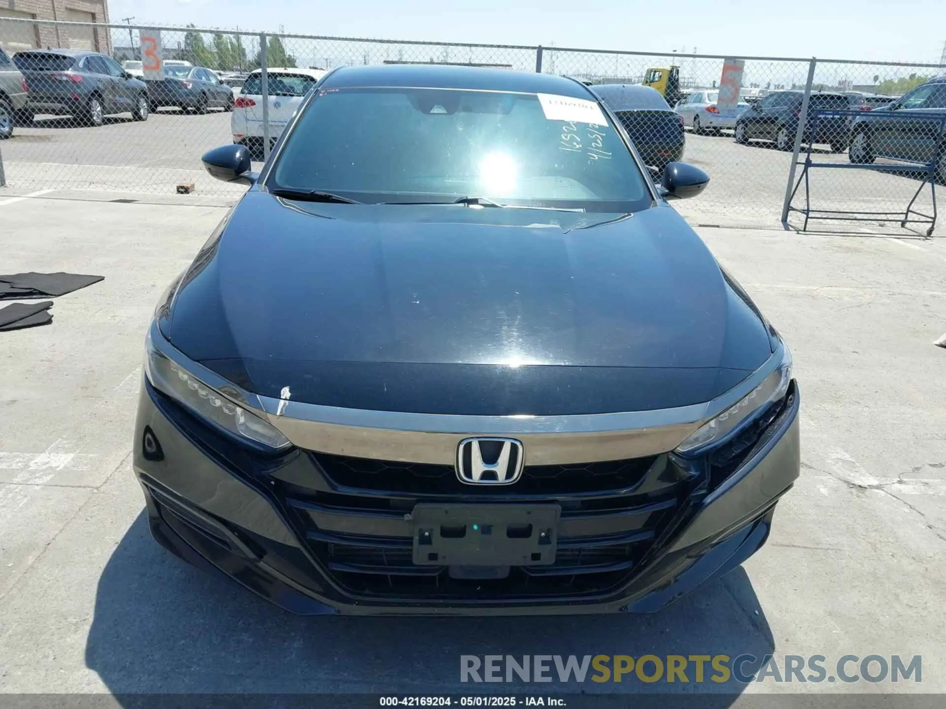 11 Фотография поврежденного автомобиля 1HGCV1F36KA079744 HONDA ACCORD 2019