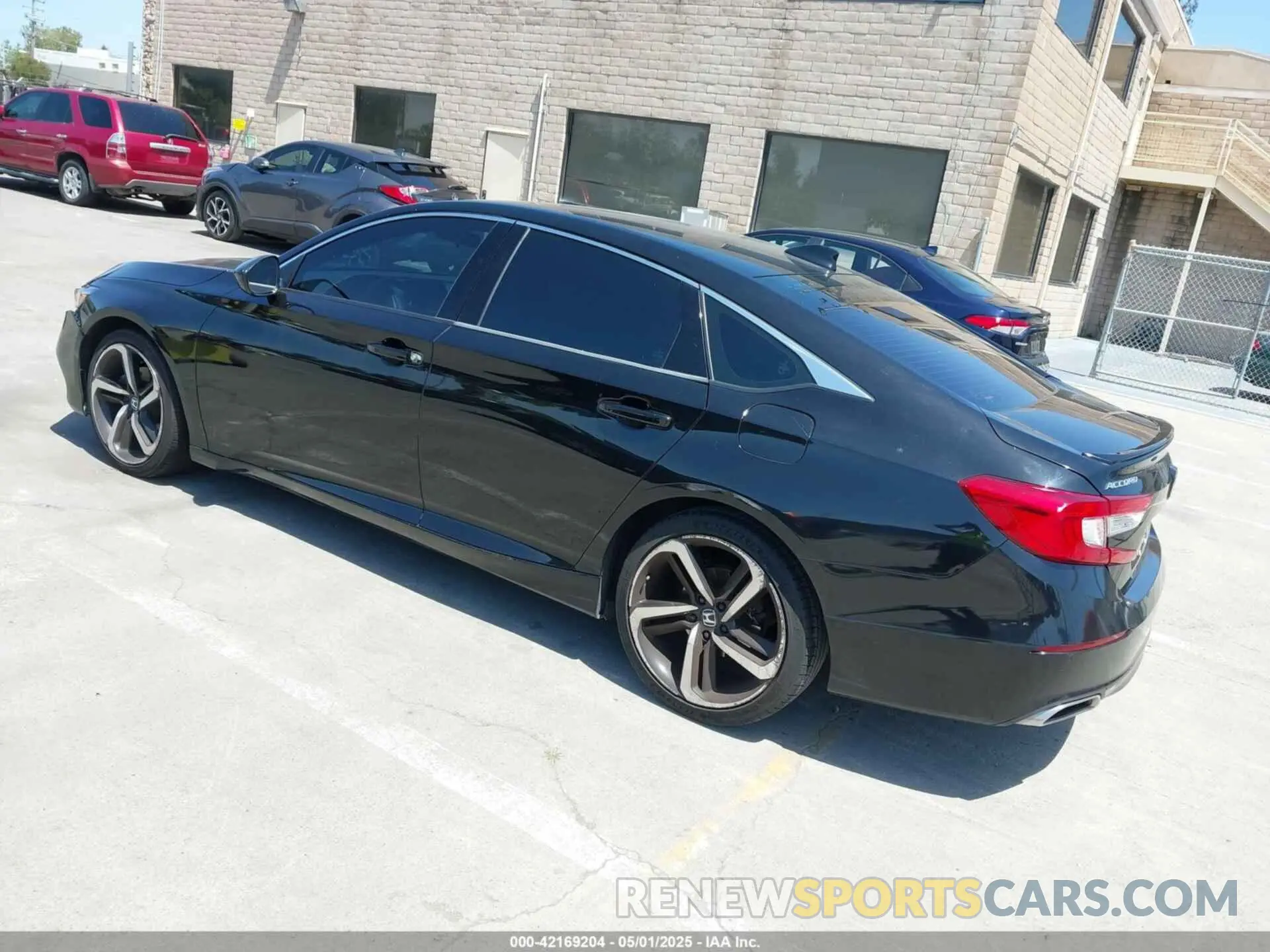 3 Фотография поврежденного автомобиля 1HGCV1F36KA079744 HONDA ACCORD 2019