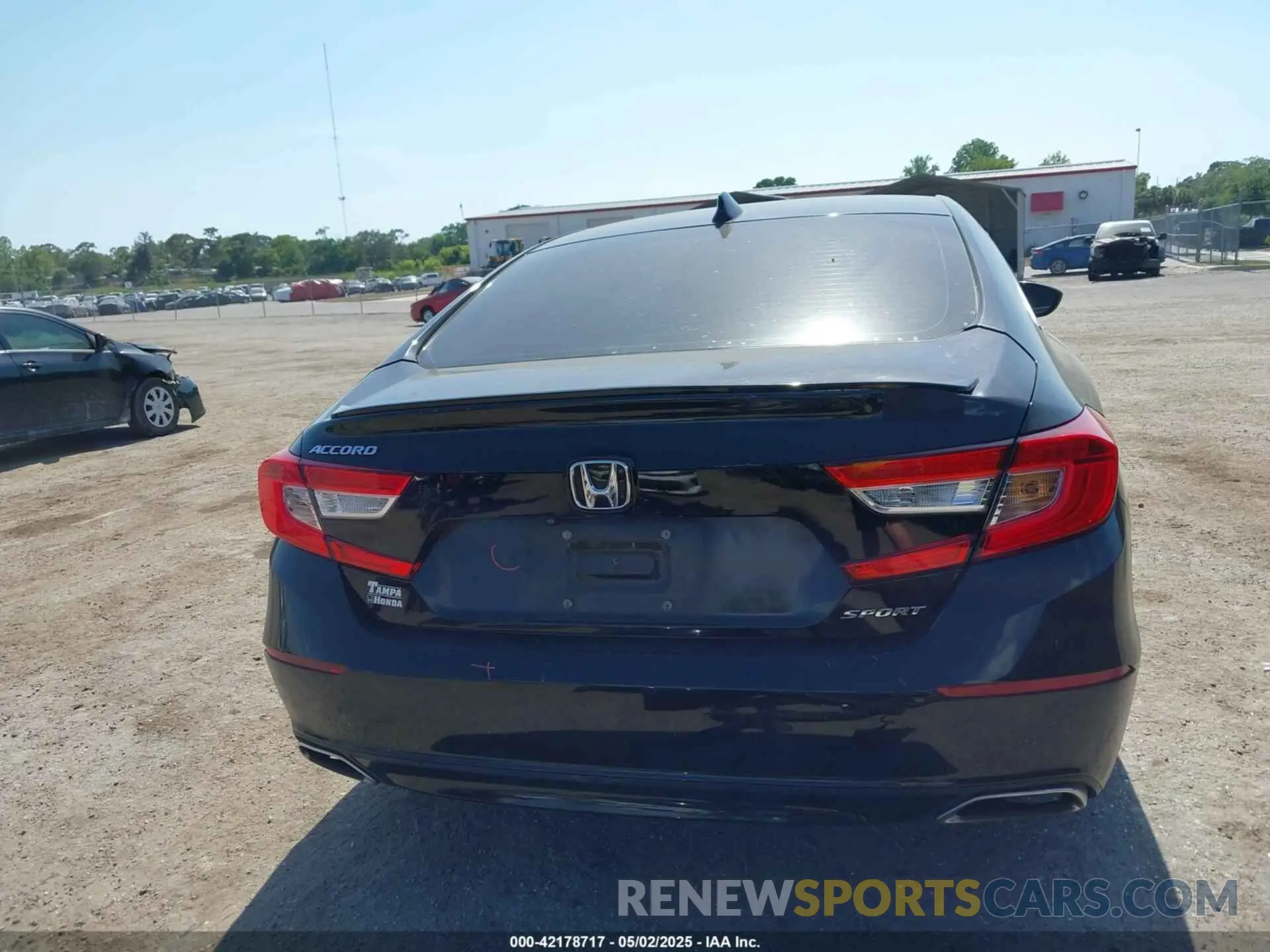 17 Photograph of a damaged car 1HGCV1F36KA164731 HONDA ACCORD 2019