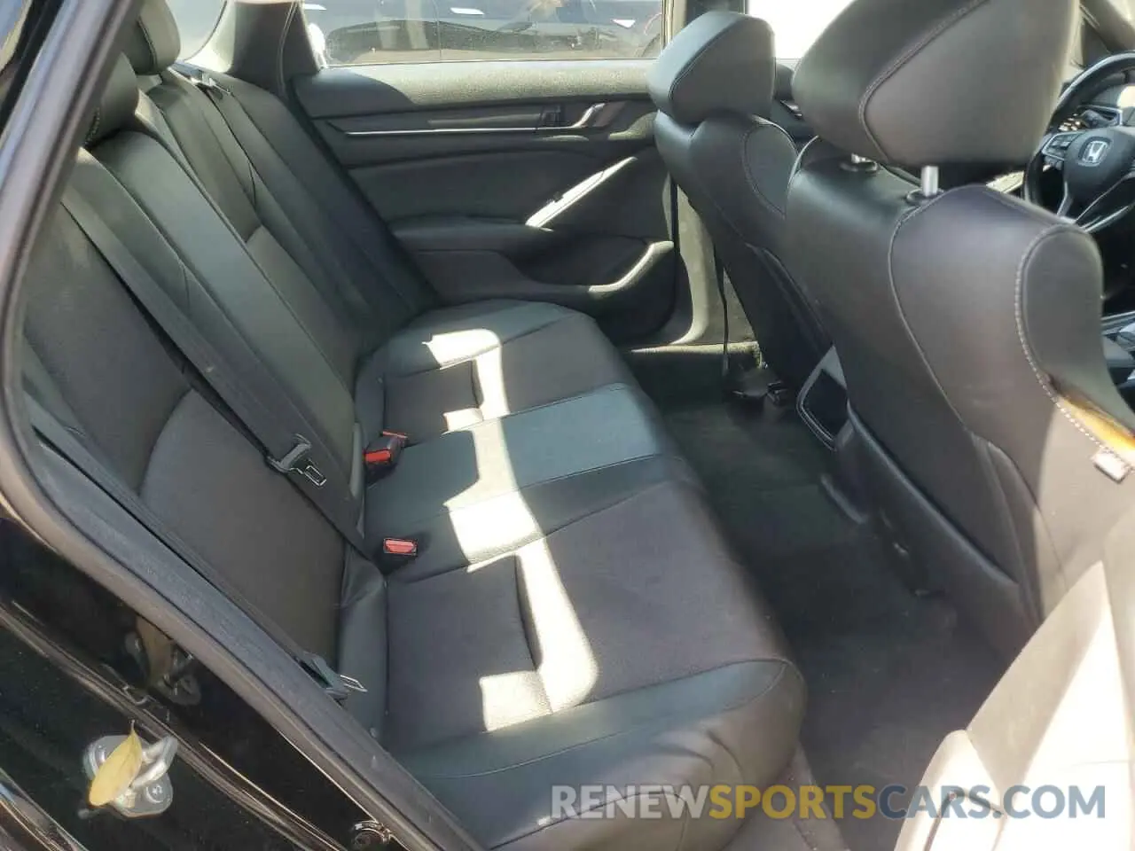 11 Photograph of a damaged car 1HGCV1F36KA176121 HONDA ACCORD 2019