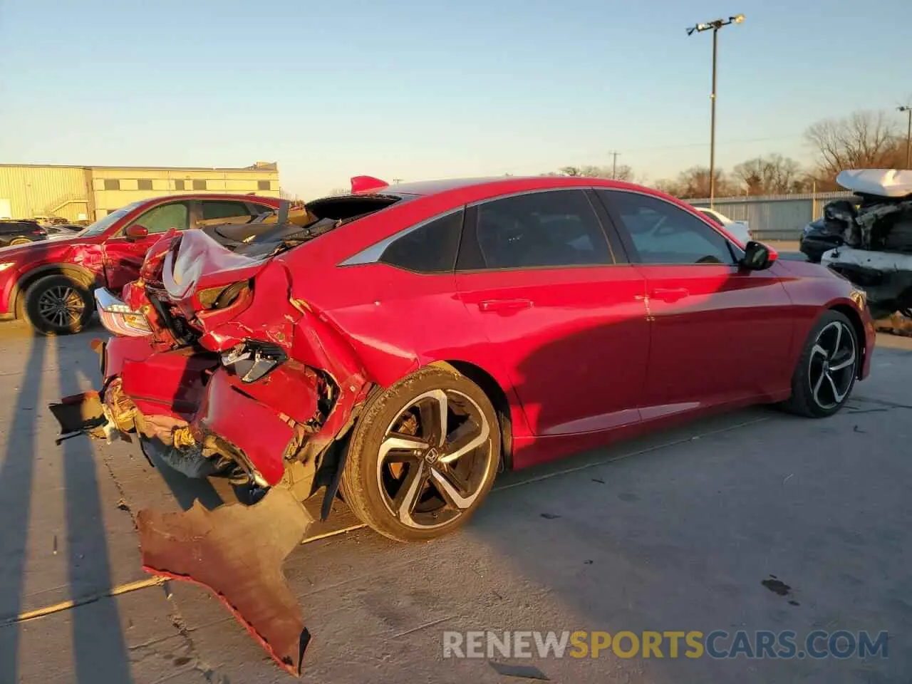 3 Фотография поврежденного автомобиля 1HGCV1F37KA001618 HONDA ACCORD 2019