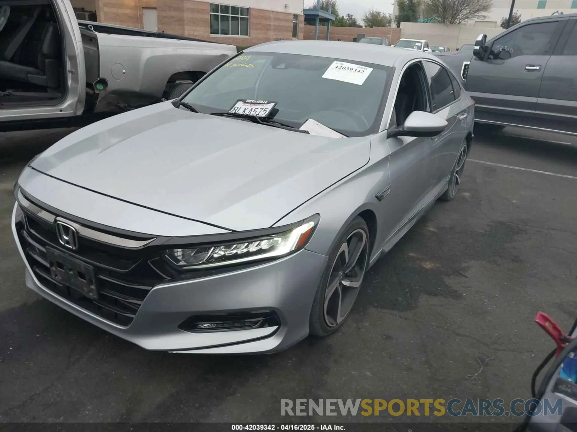 2 Фотография поврежденного автомобиля 1HGCV1F37KA084807 HONDA ACCORD 2019