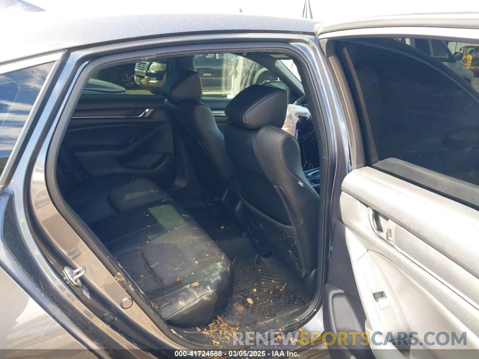 8 Фотография поврежденного автомобиля 1HGCV1F37KA148067 HONDA ACCORD 2019