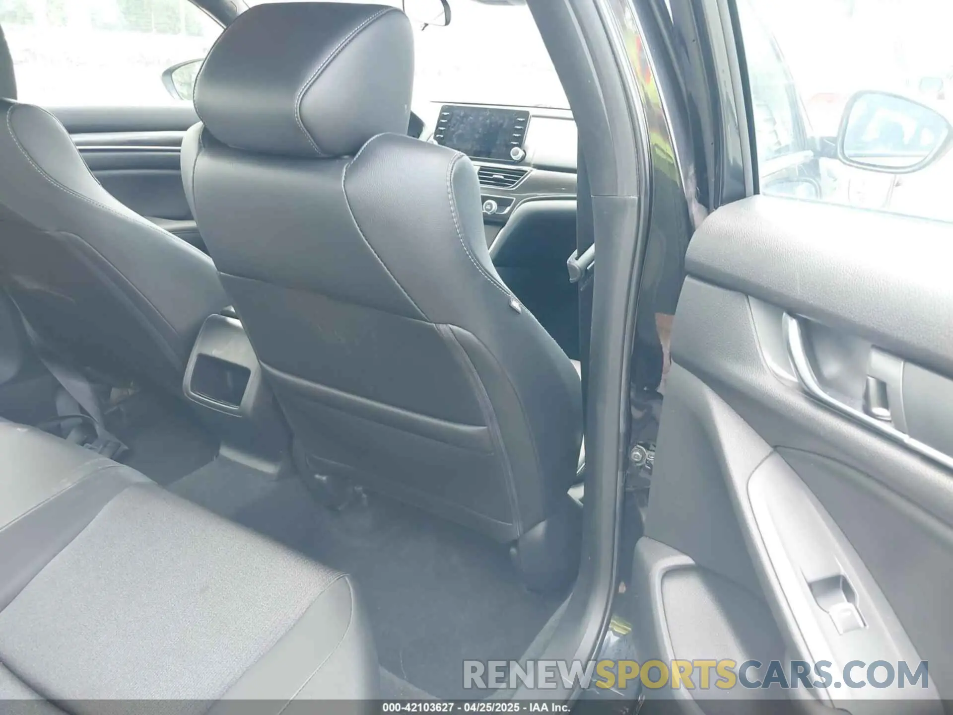 8 Photograph of a damaged car 1HGCV1F37KA177648 HONDA ACCORD 2019