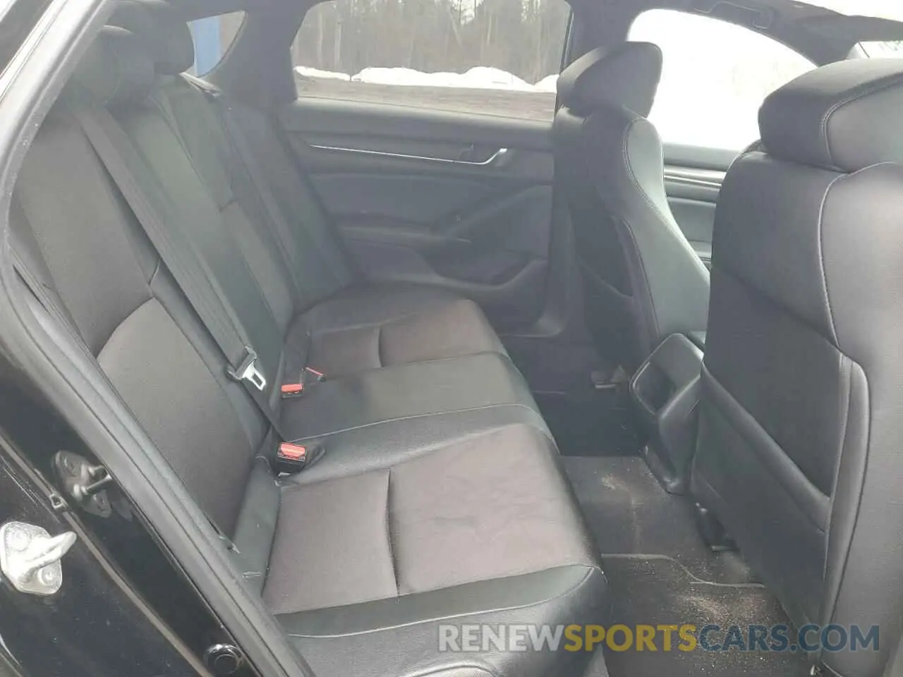 10 Photograph of a damaged car 1HGCV1F37KA804249 HONDA ACCORD 2019