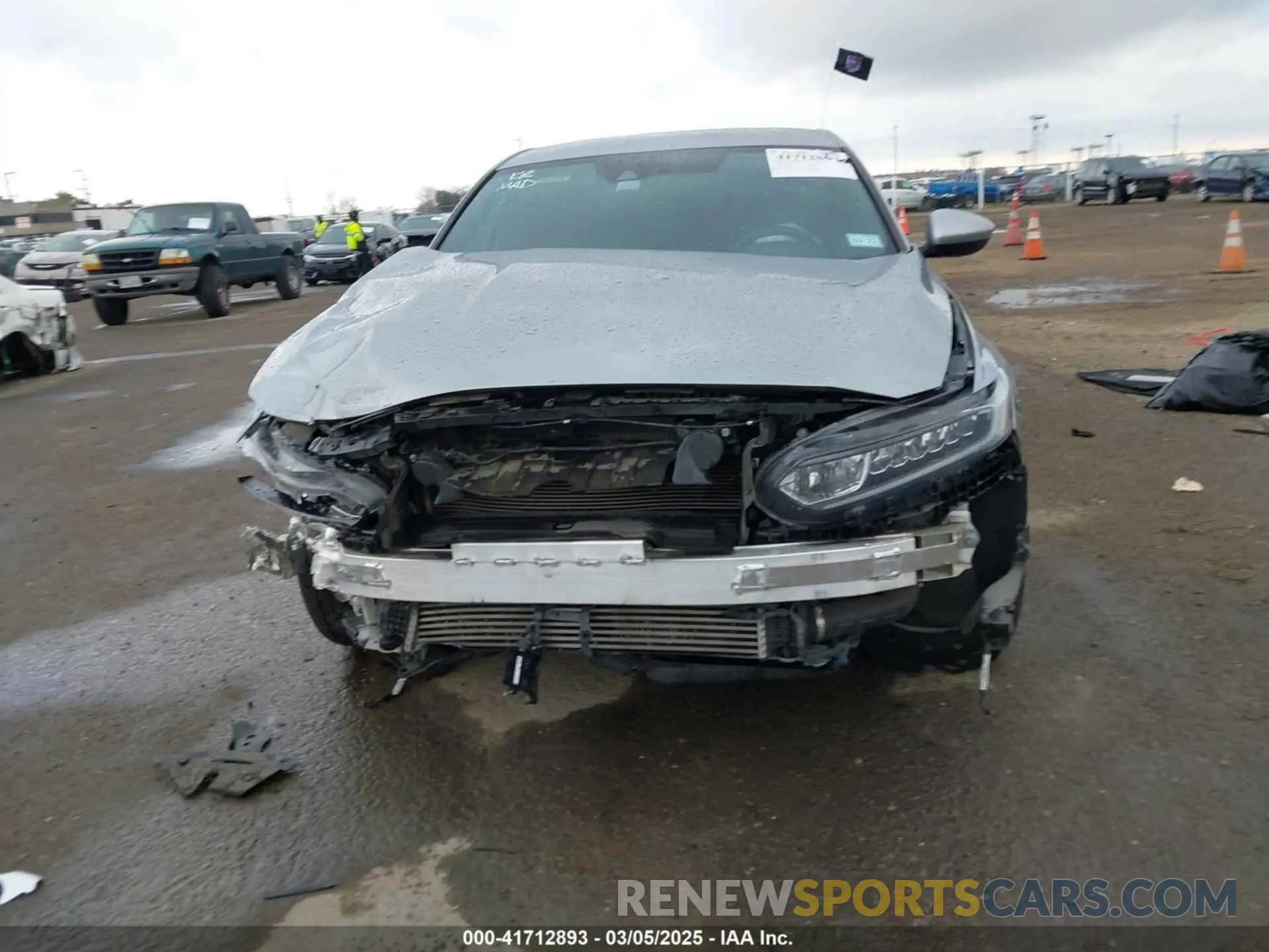 12 Фотография поврежденного автомобиля 1HGCV1F38KA030061 HONDA ACCORD 2019